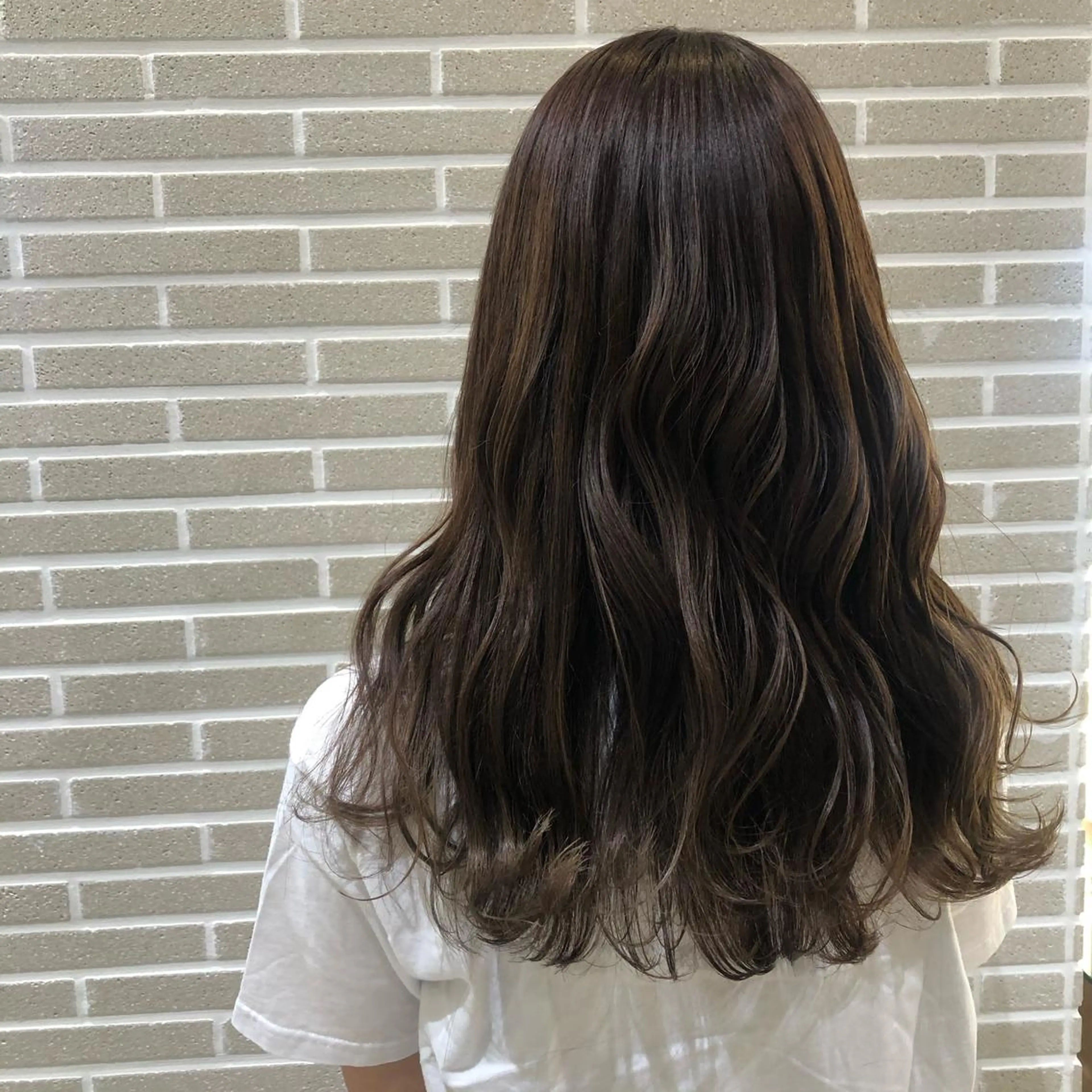 セミロング カット ヘアカラー トリートメント 植田 菜月のヘアスタイル