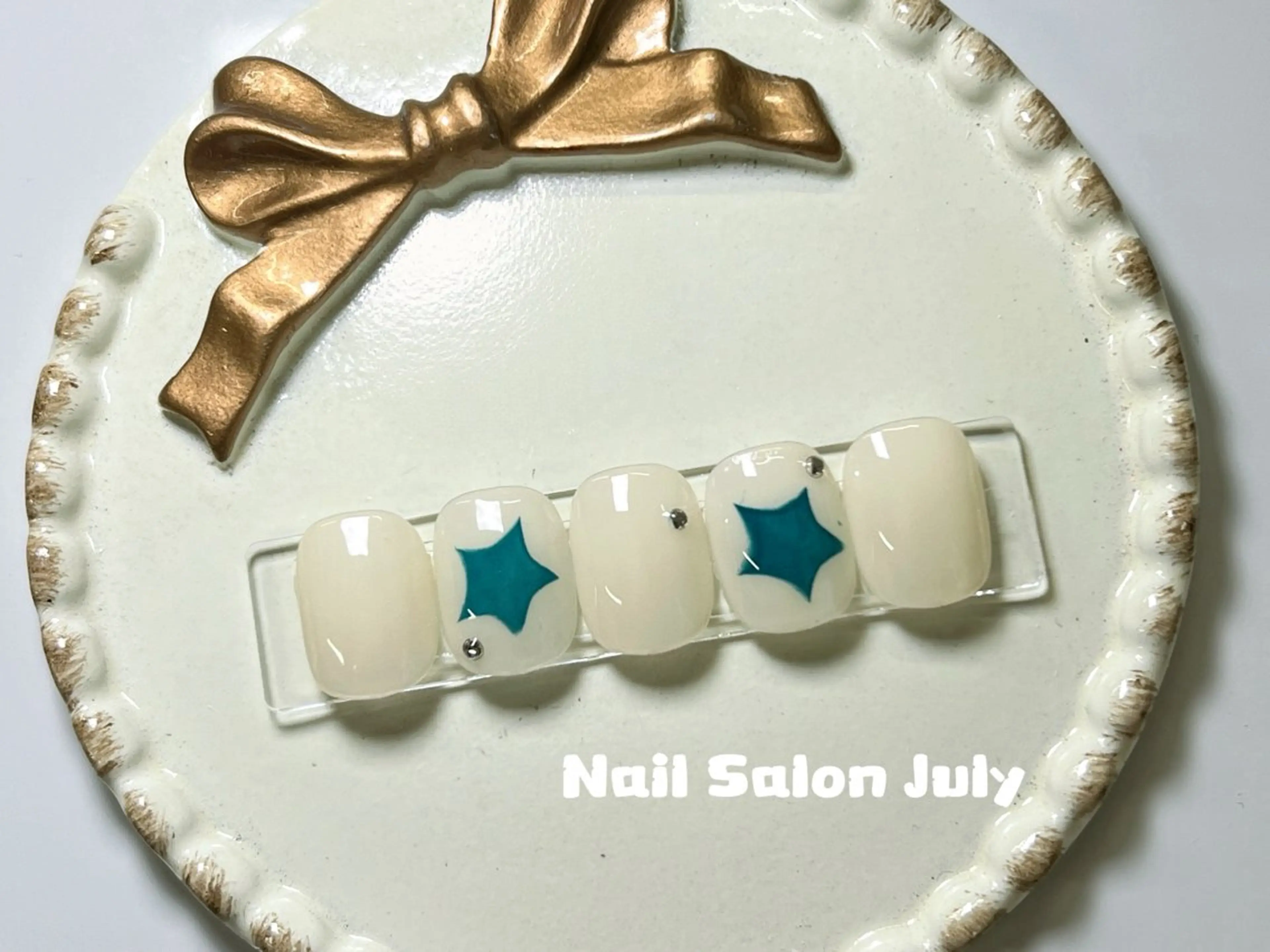 ネイル アートネイル オーロラネイル ジェルネイル ガーリー キラキラネイル ハンドネイル July モモのネイルデザイン