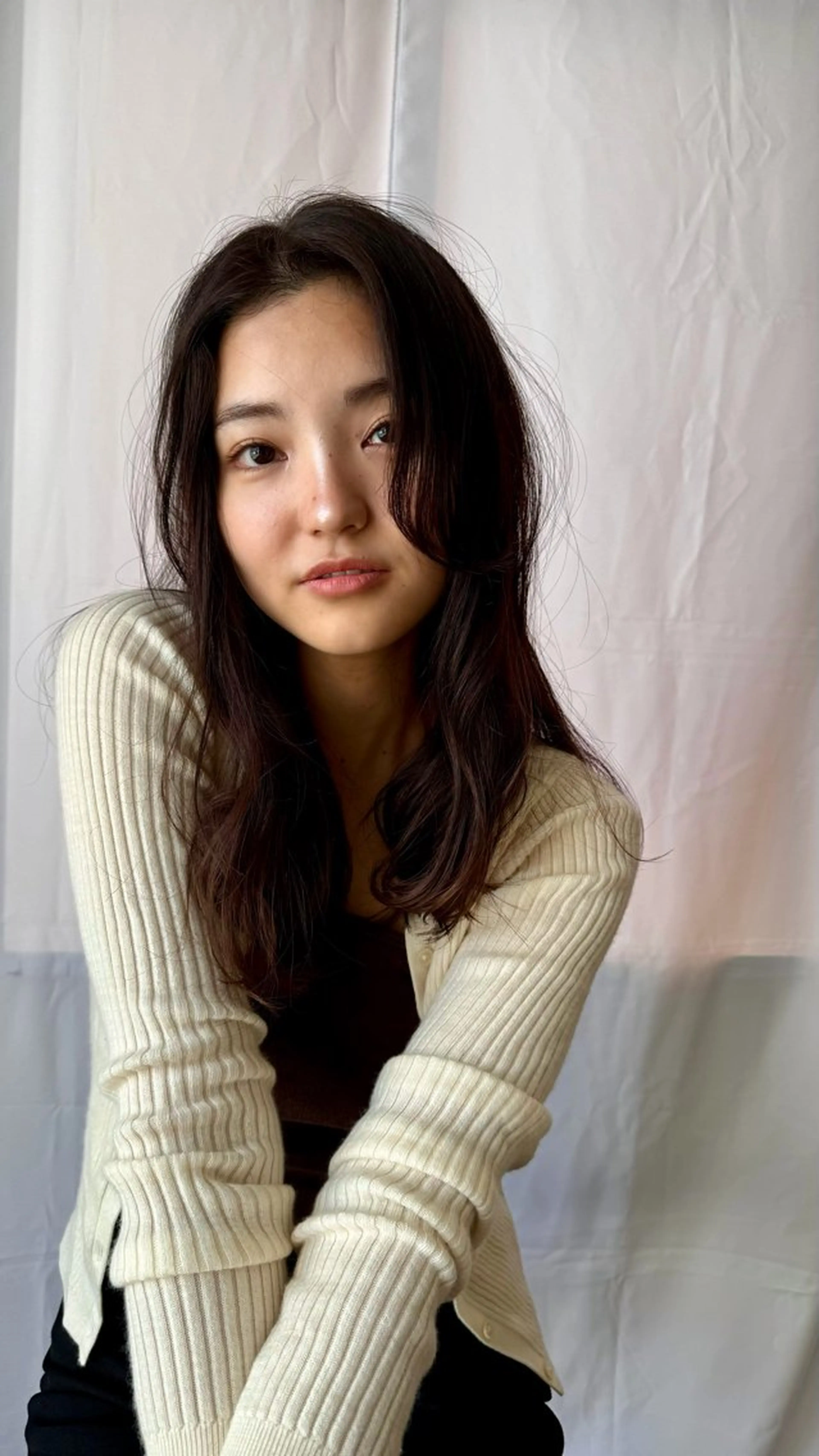 ミディアム 榮 百合香のヘアスタイル