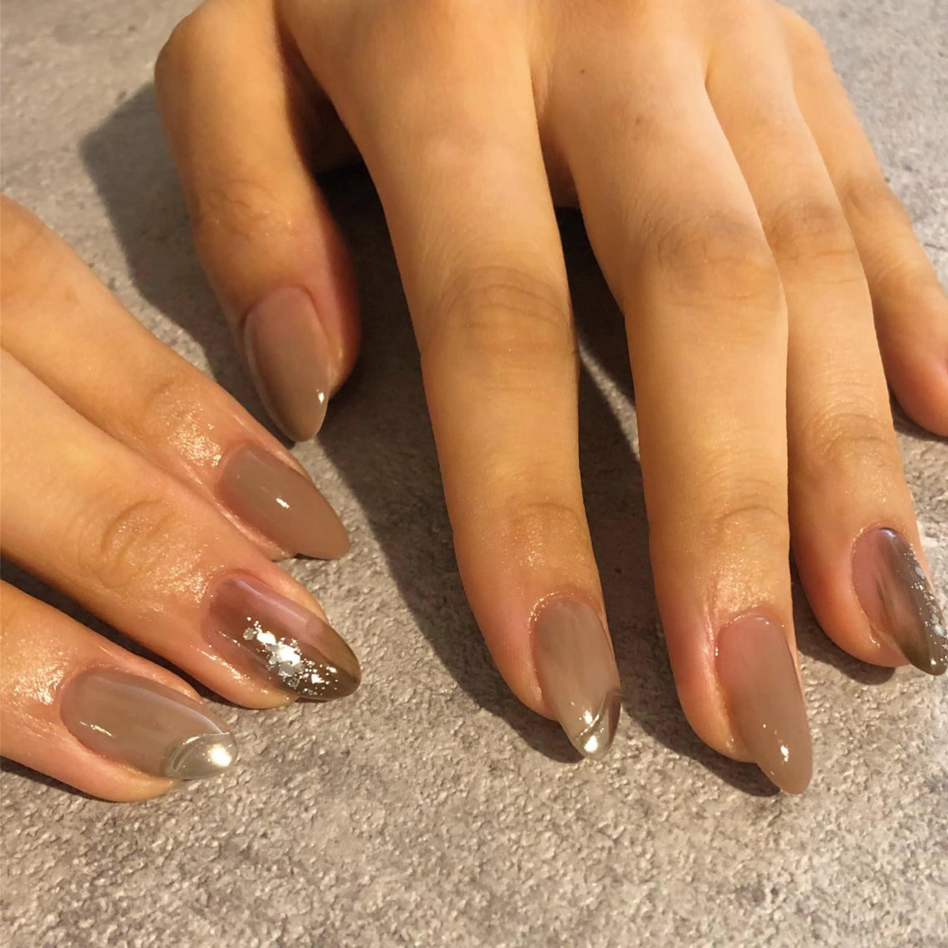 ネイル ブラウン _white 上本町店のネイルデザイン