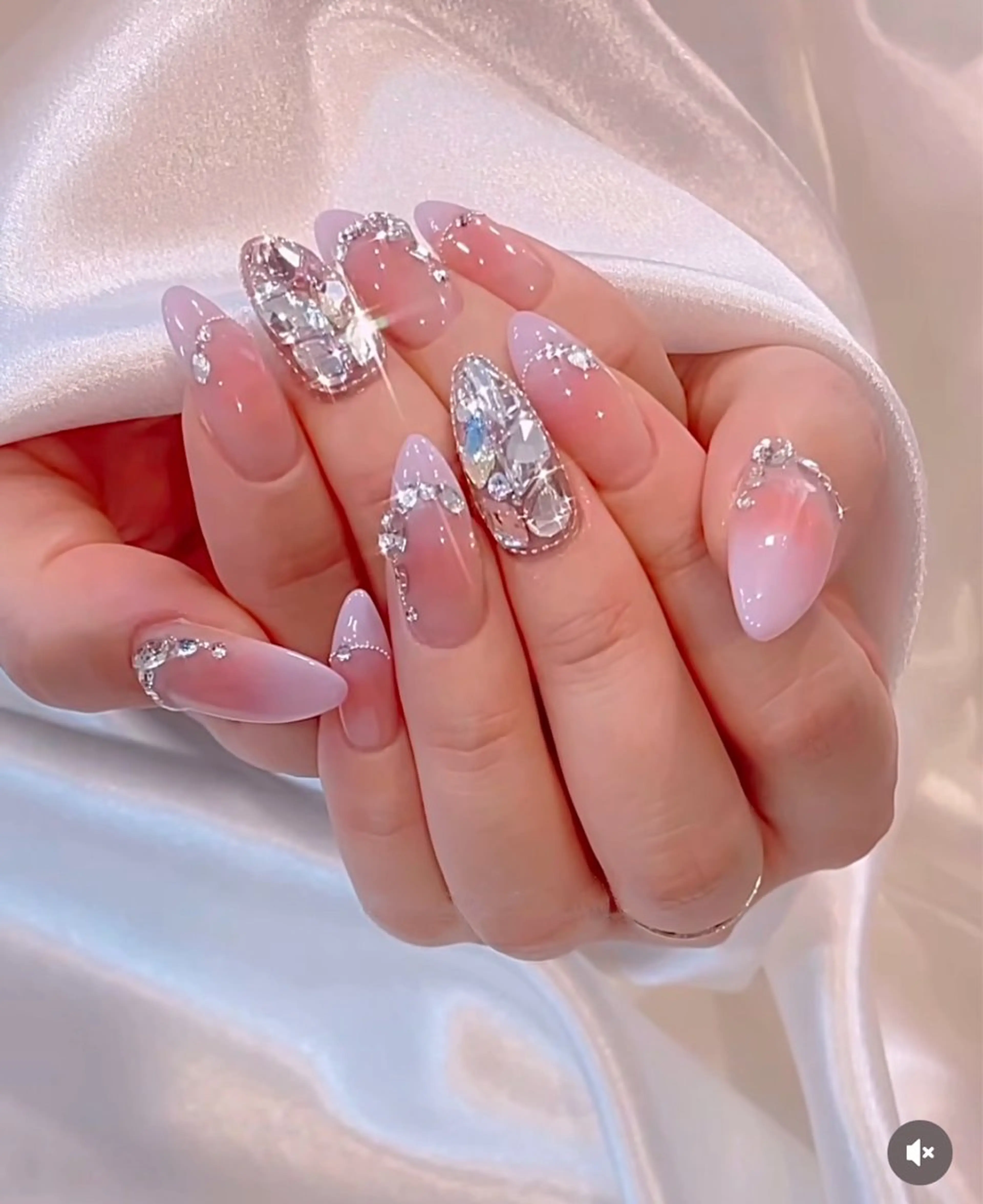 ネイル ハンドネイル 小方 サトミのネイルデザイン