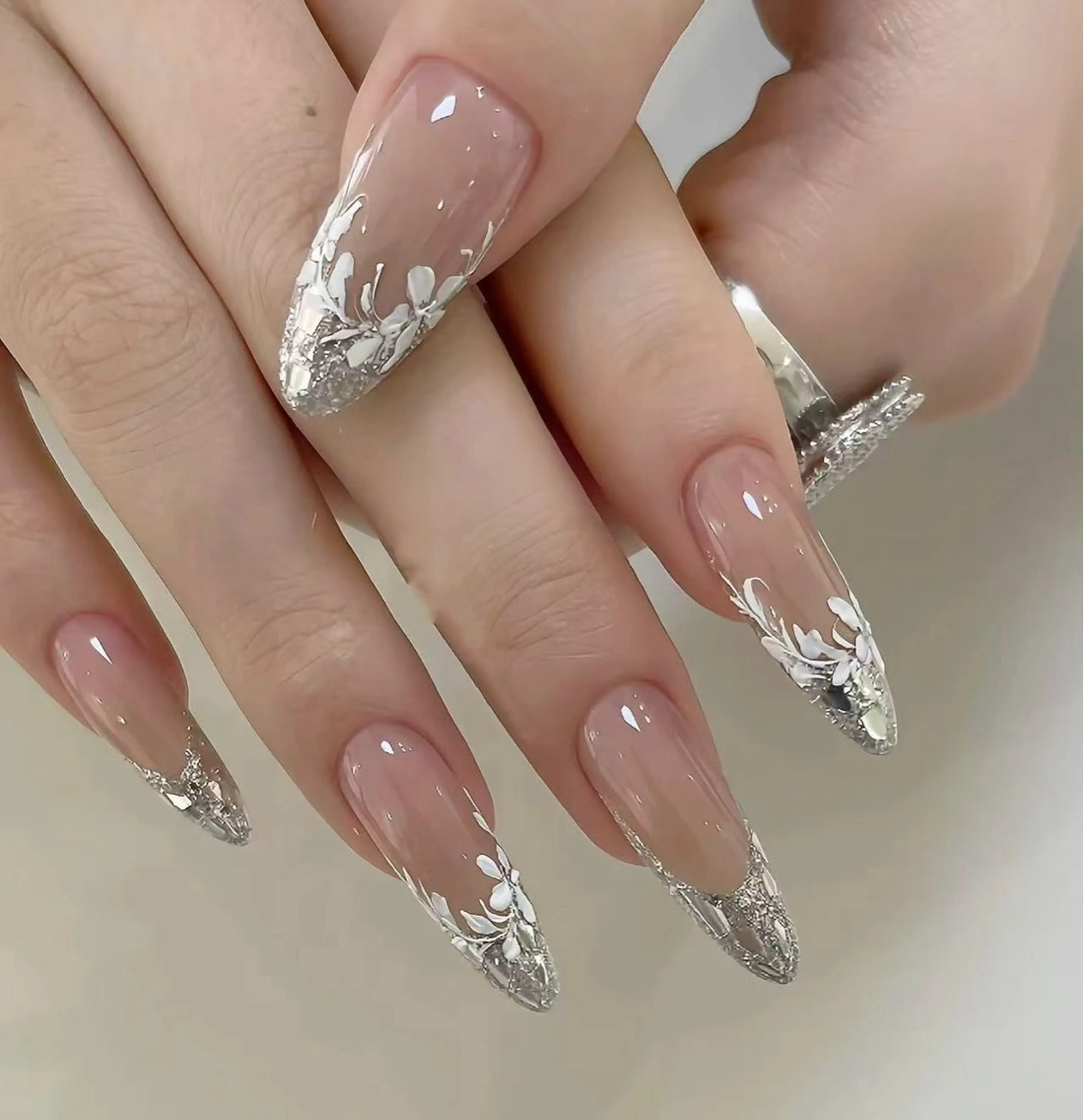 ネイル フラワーネイル フレンチネイル ジェルネイル ガラスフレンチ ハート ハンドネイル BabyYouMi nailのネイルデザイン