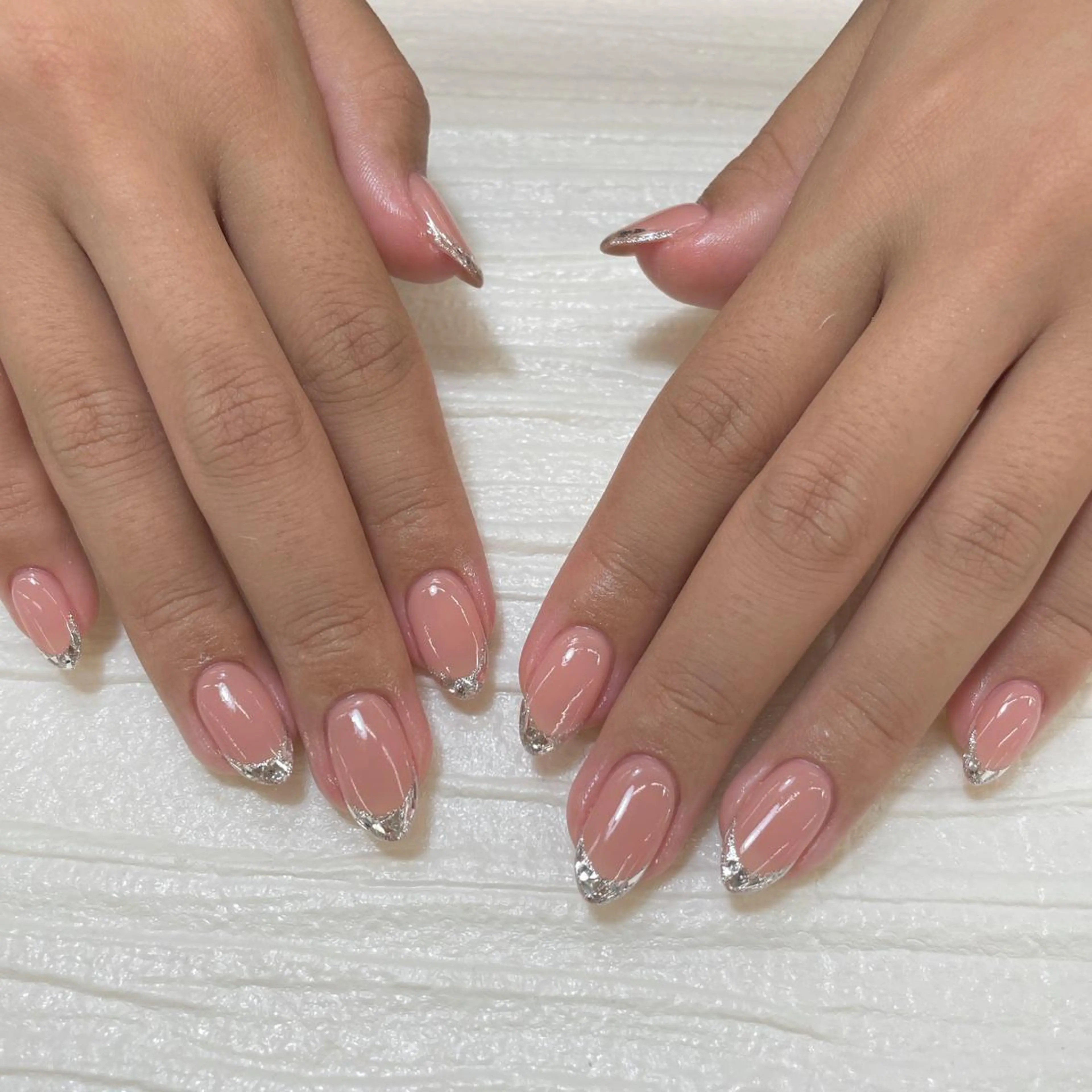 ネイル フレンチネイル ガラスフレンチ ラメ(グリッター) 持ち込み Nail Blue512所属・Nailist MINORIのネイルデザイン