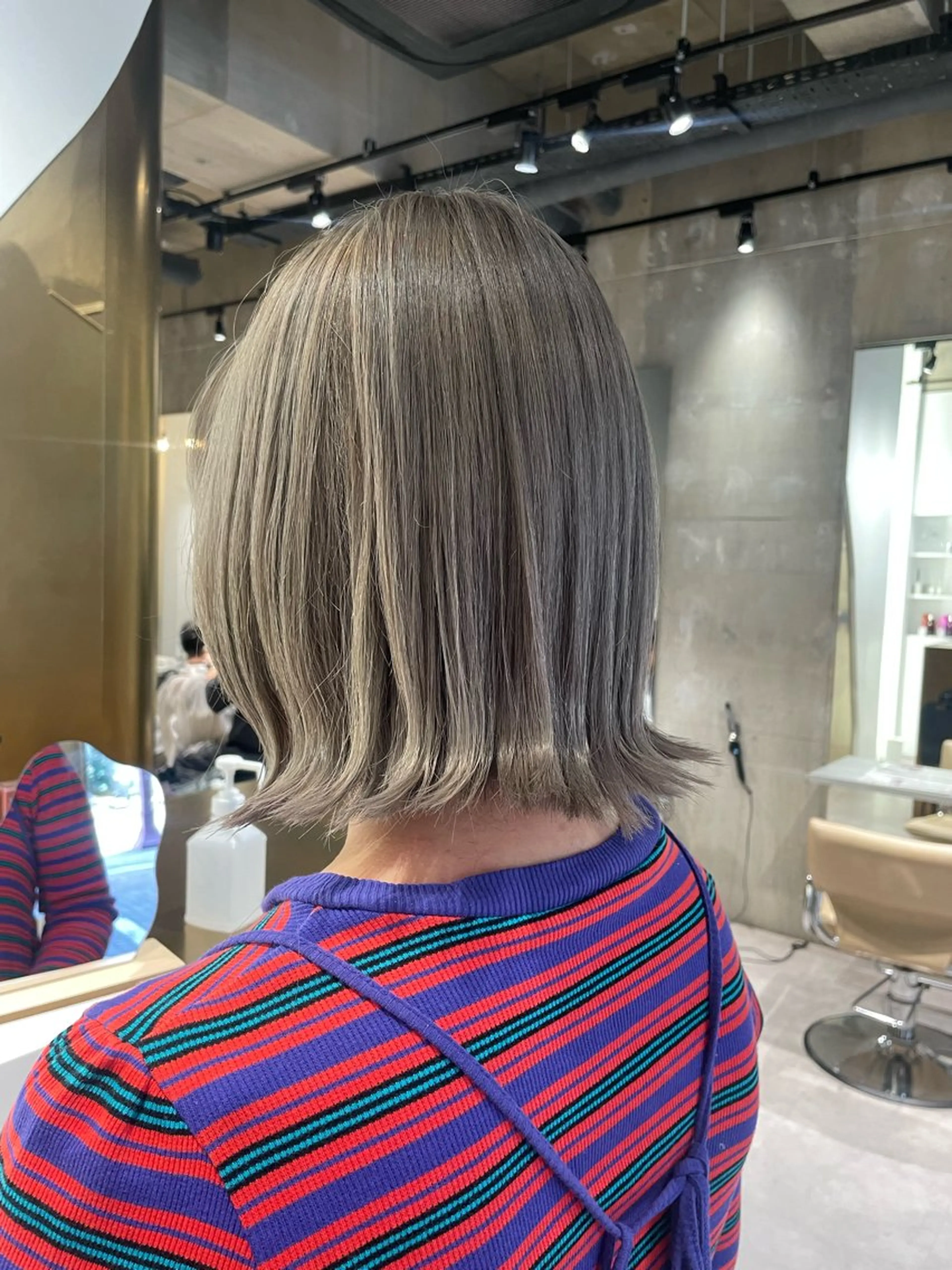 カラー ヘアカラー AIKA🤍 カットモデル募集🫧のヘアスタイル