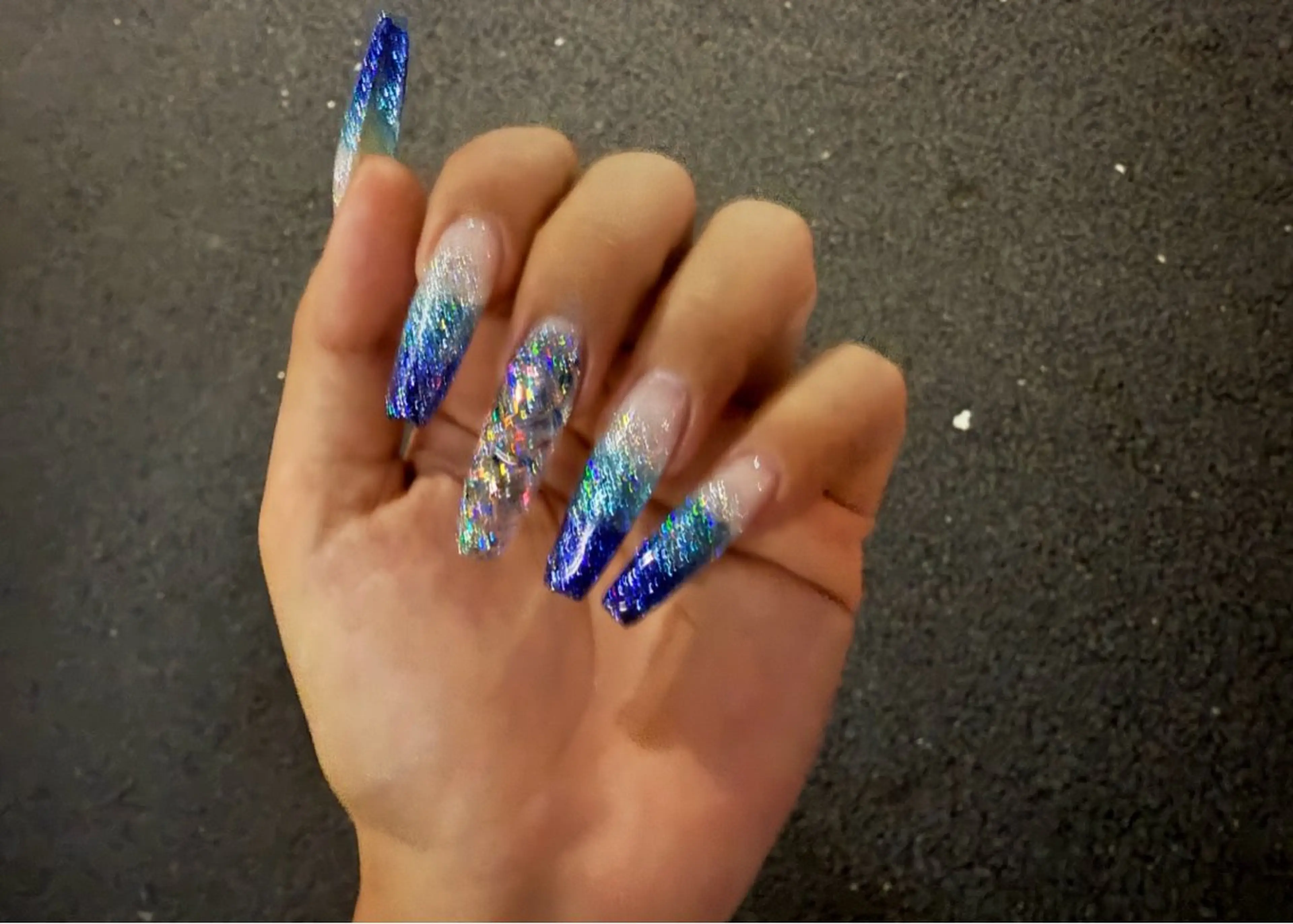 ネイル グラデーション ロングネイル Art Hanabi所属・Art Hanabi ミリのネイルデザイン