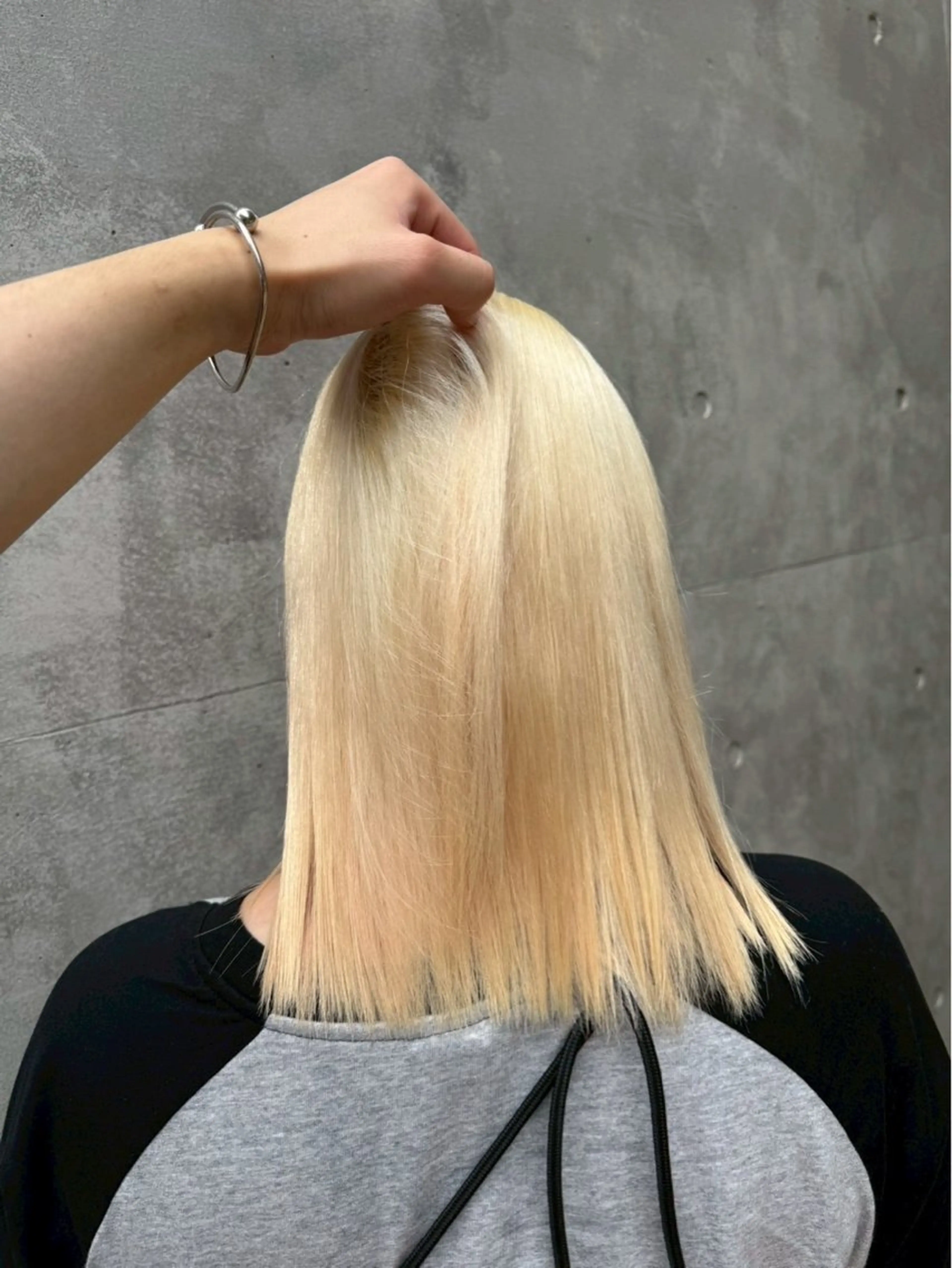 カラー 【🦋ハイトーンリタ ッチ🦋】ENAのヘアスタイル