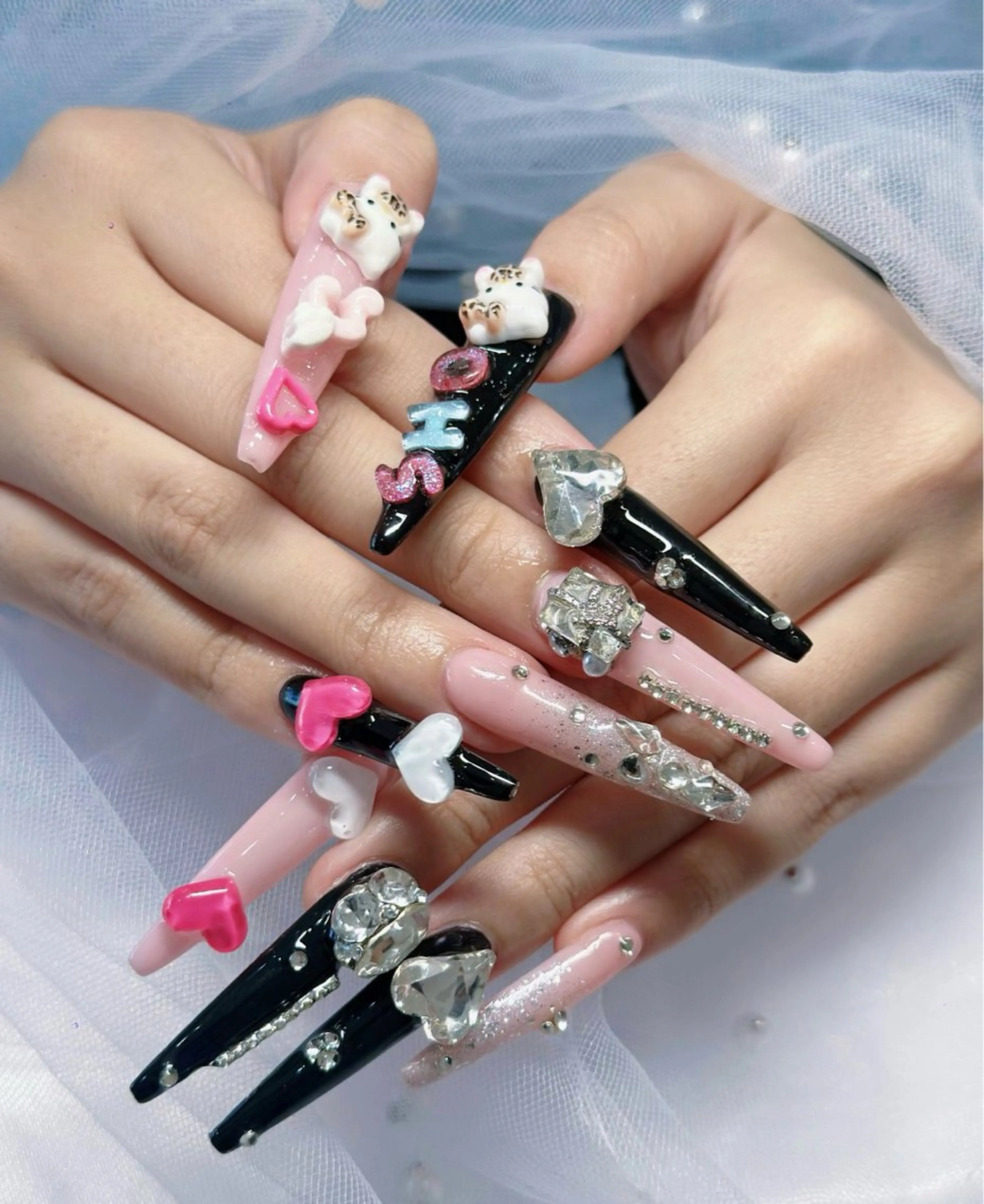 ネイル 長さ出し フレンチネイル 韓国ネイル レース マグネットネイル ハンドネイル nami ナミのネイルデザイン