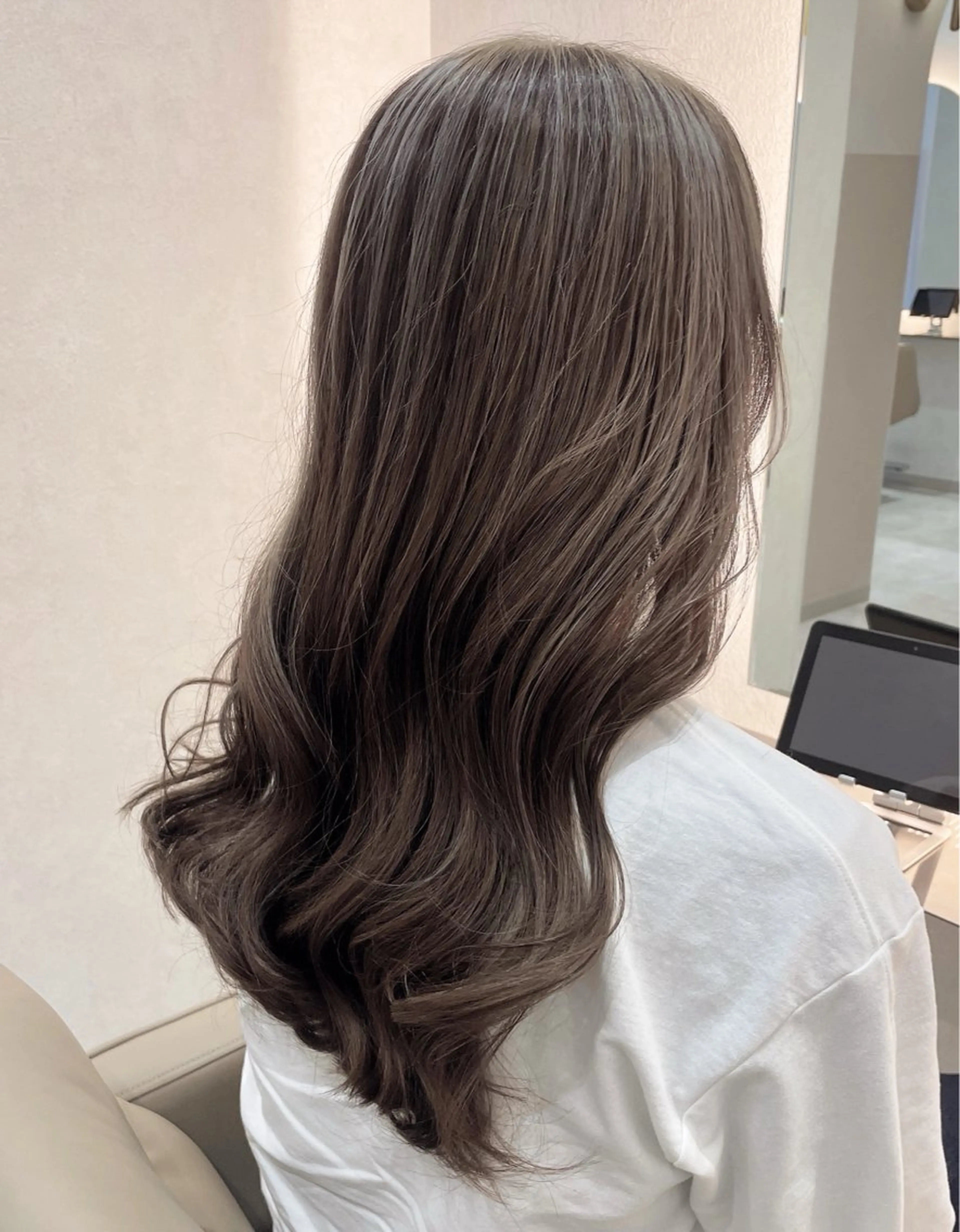 セミロング ボブ ハイライト 髪質改善 レイヤーカット 縮毛矯正 カット ヘアカラー トリートメント 髪質改善/レイヤー 本田拓也のヘアスタイル