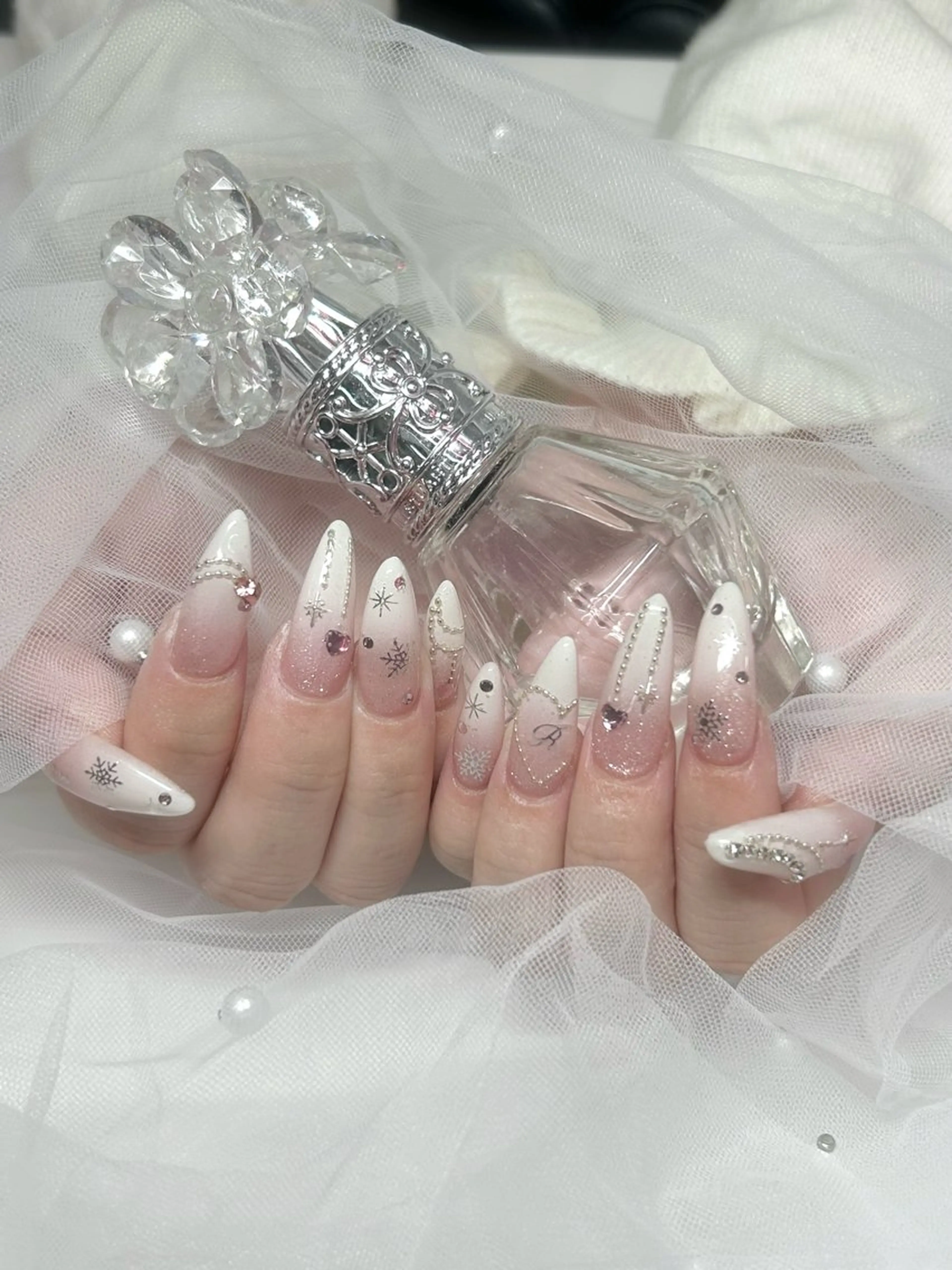 ネイル ハンドネイル hinata池袋 🌙WOLTOKYOのネイルデザイン