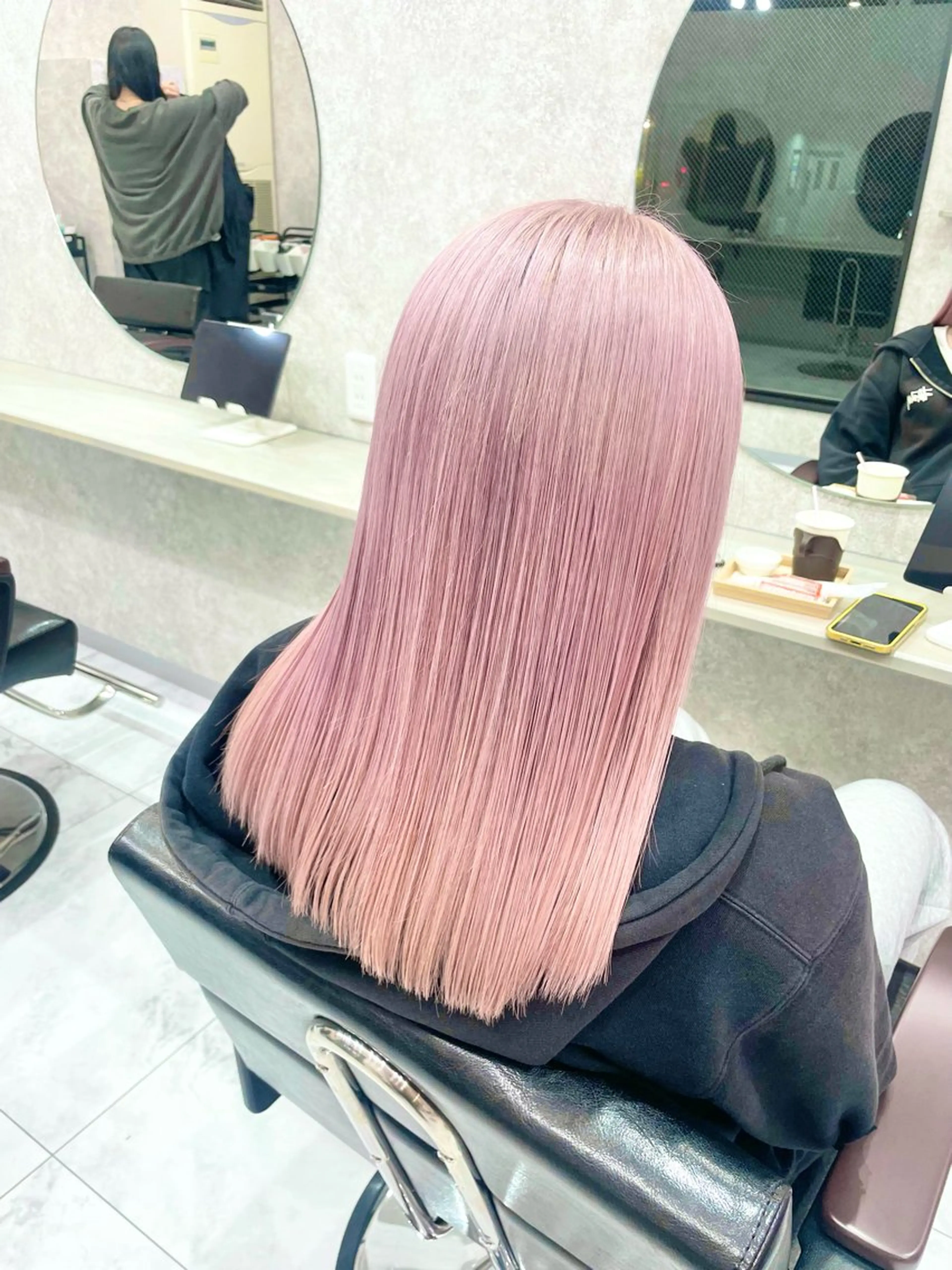 セミロング 🦋ハイトーン🦋 石山 希理🦋のヘアスタイル