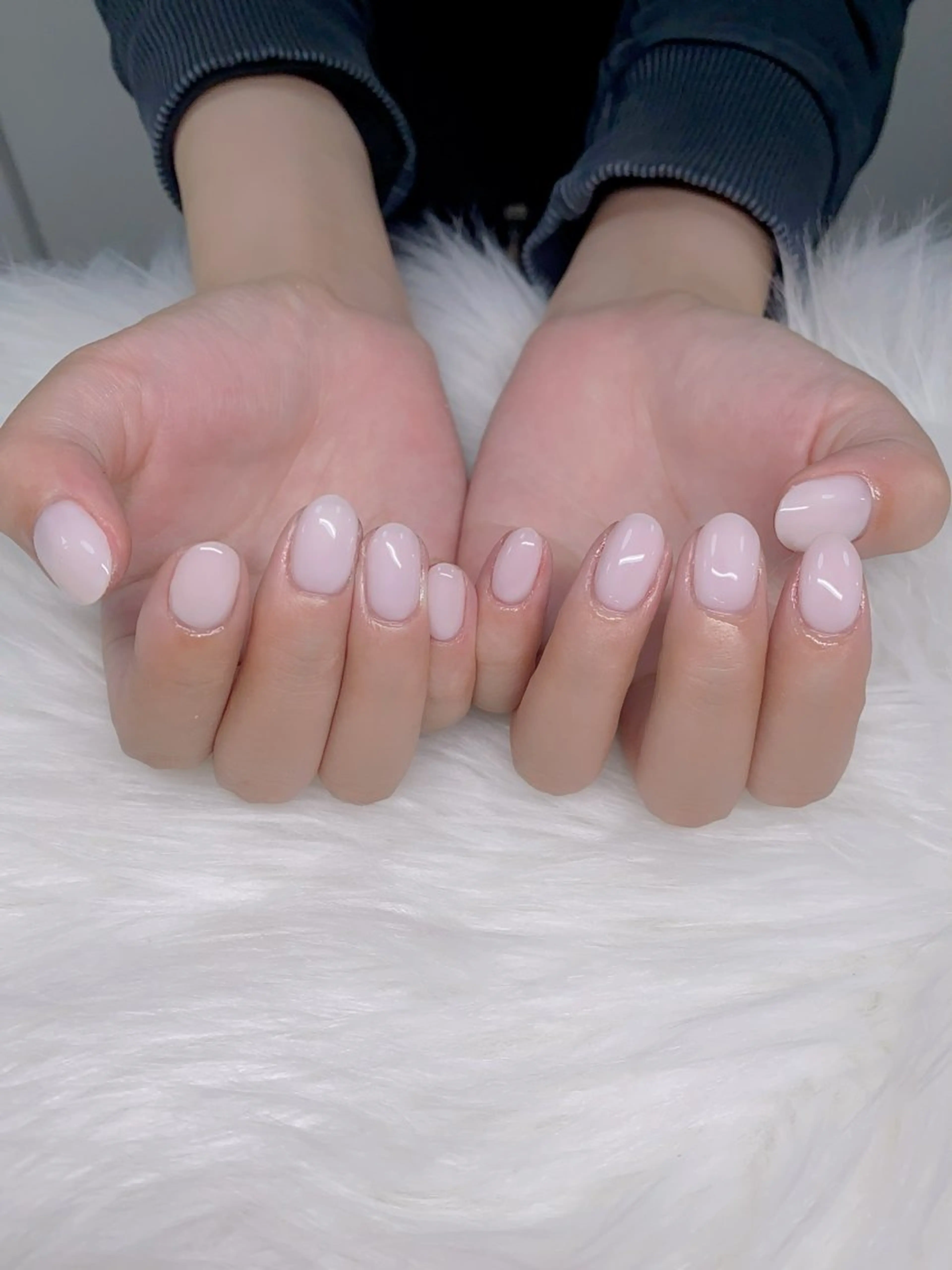 ネイル オーロラネイル 長さ出し フラッシュネイル フレンチネイル ジェルネイル ハンドネイル ETERNA Nail 銀座店【パラジェル/フィルイン/チップ長さだし/マグネット/ニュアンス】所属・ア カリのネイルデザイン