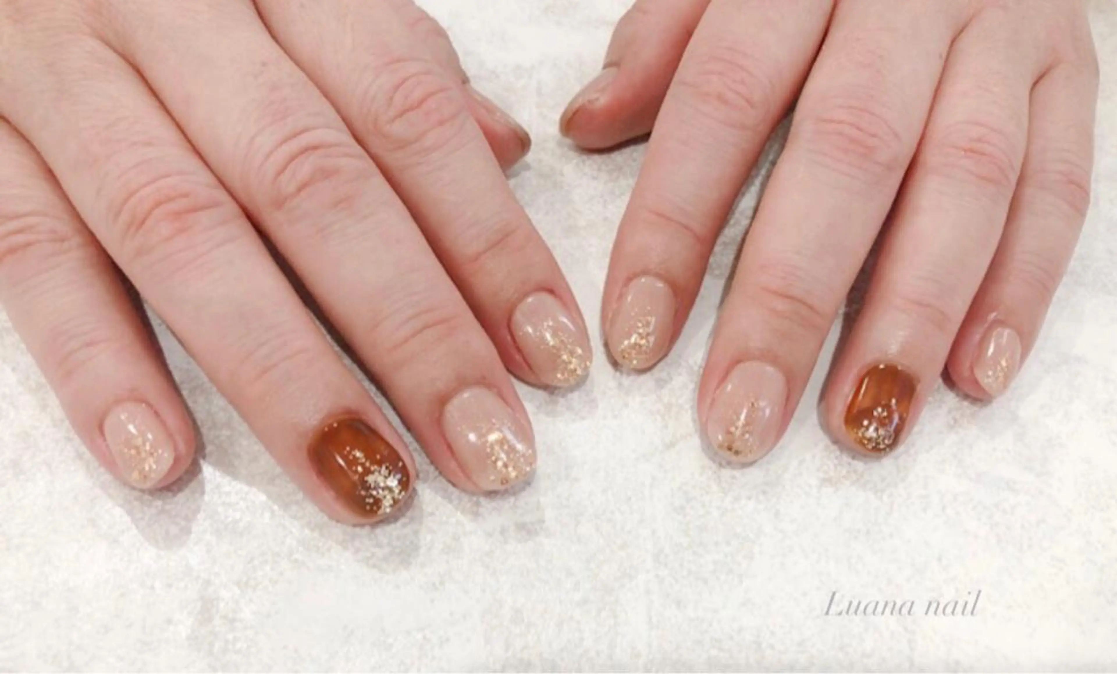 ミディアム キッズ ネイル べっ甲ネイル ジェルネイル ニュアンスネイル オフィスネイル パラジェル Luana nail (ルアナネイル)のネイルデザイン