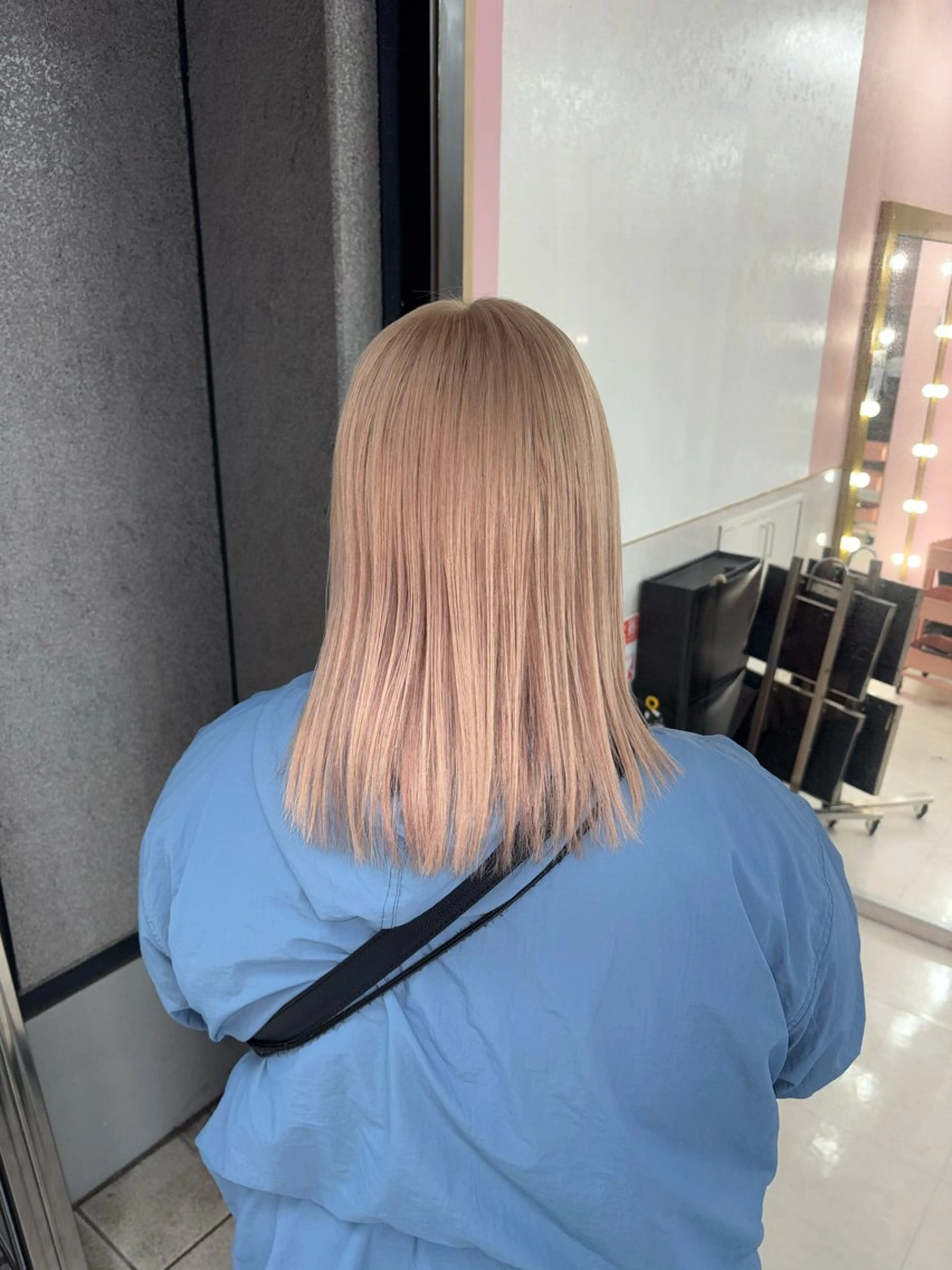 セミロング ヘアカラー トリートメント 甘ふわgirly🎀 ハイトーン🤍Ramのヘアスタイル