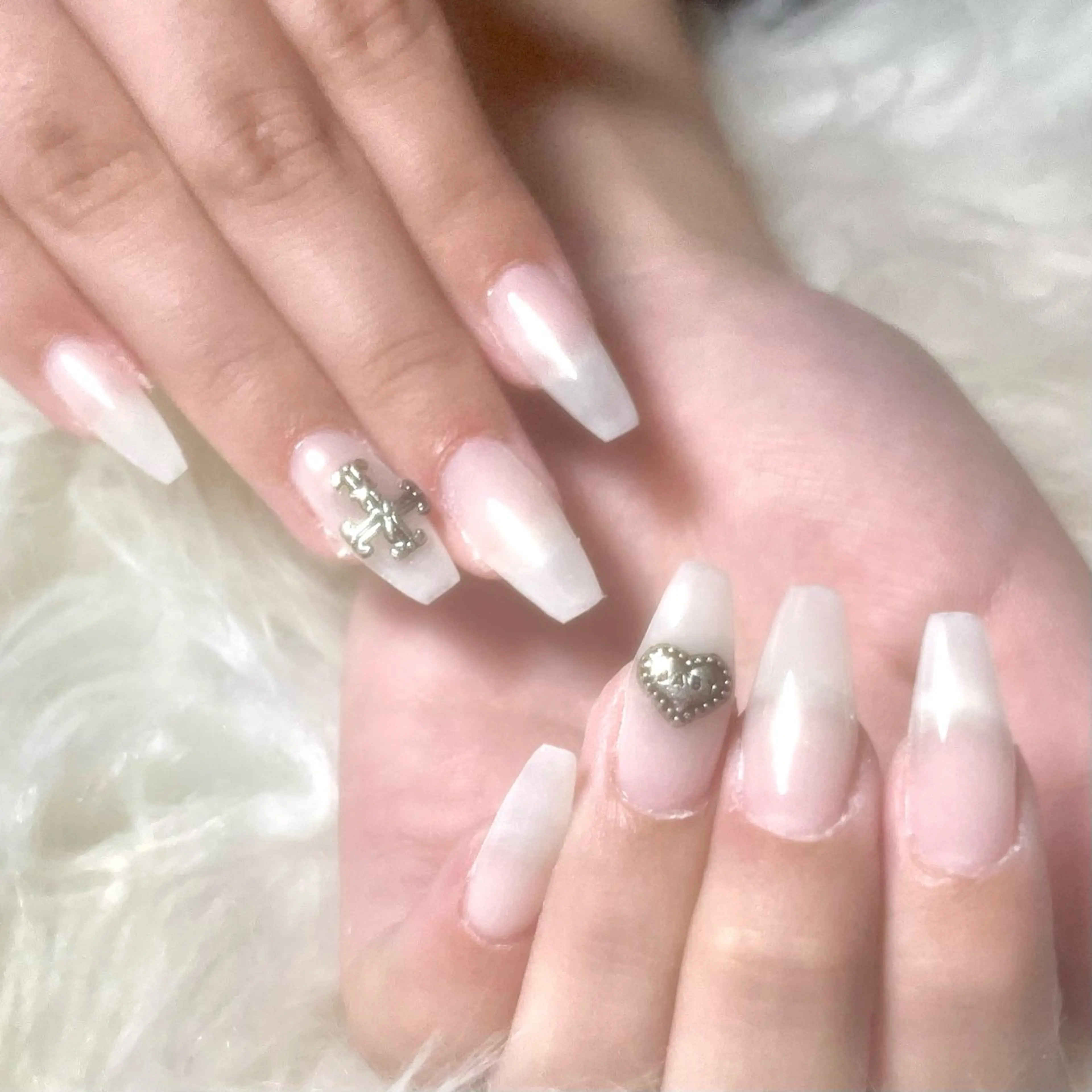 ネイル ハンドネイル ハンドケア hohomi .のネイルデザイン