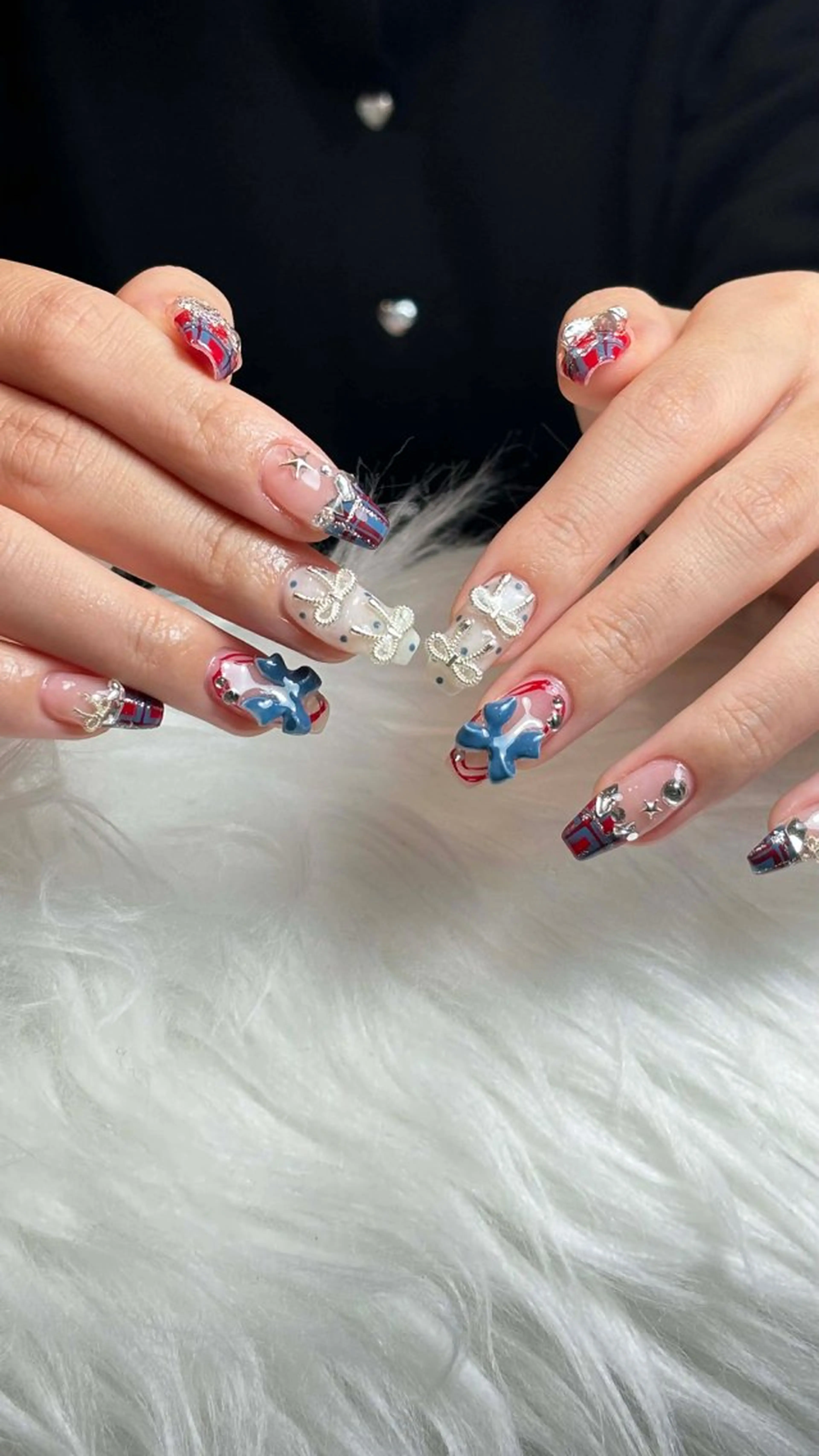 ネイル オーロラネイル ボルドー ブラウン 氷ネイル・うるうるネイル キラキラネイル ハンドネイル Julli NailStudioのネイルデザイン