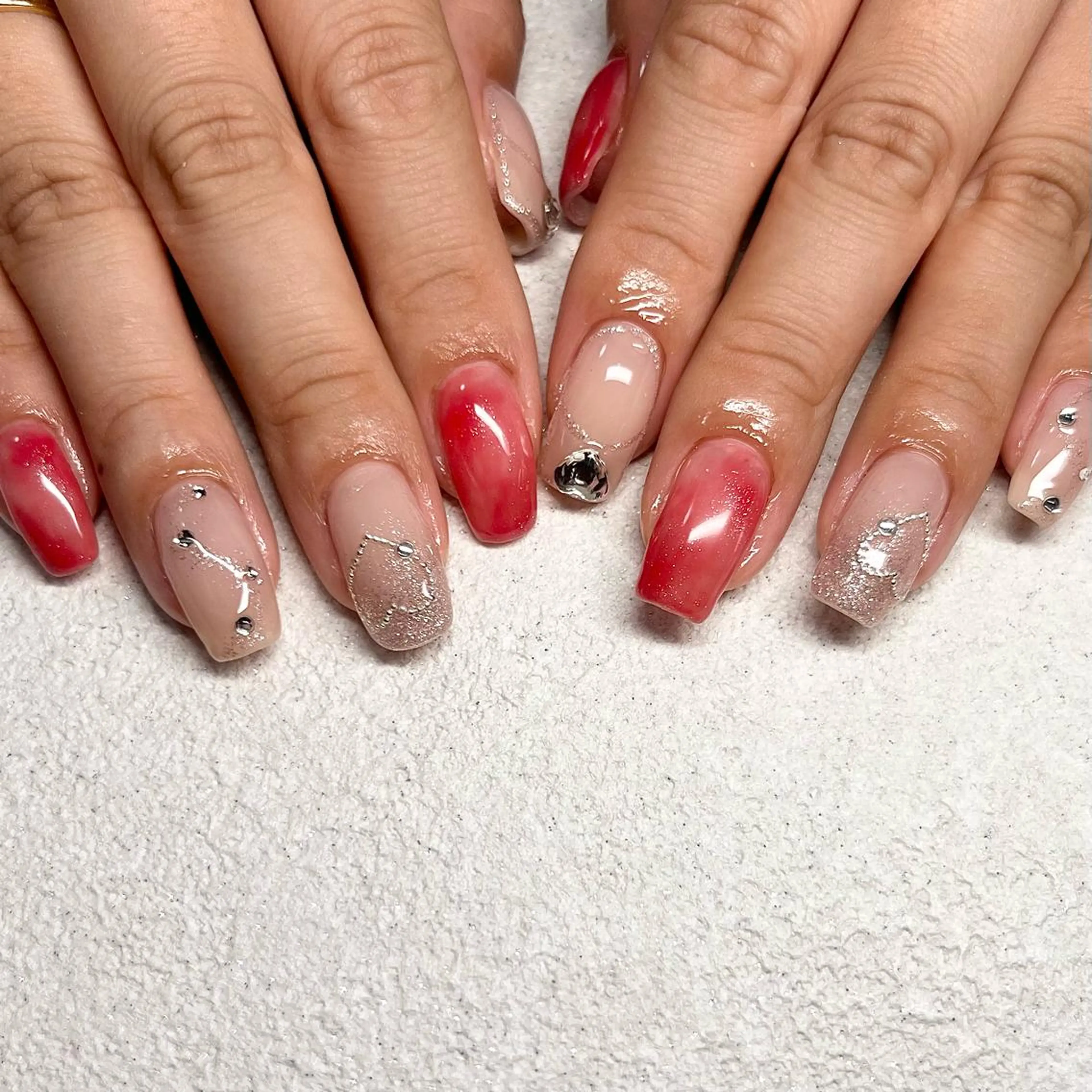 ネイル アートネイル ジェルネイル 韓国ネイル 持ち込み ニュアンスネイル ハンドネイル ハンドケア le'a moe KONAMIのネイルデザイン