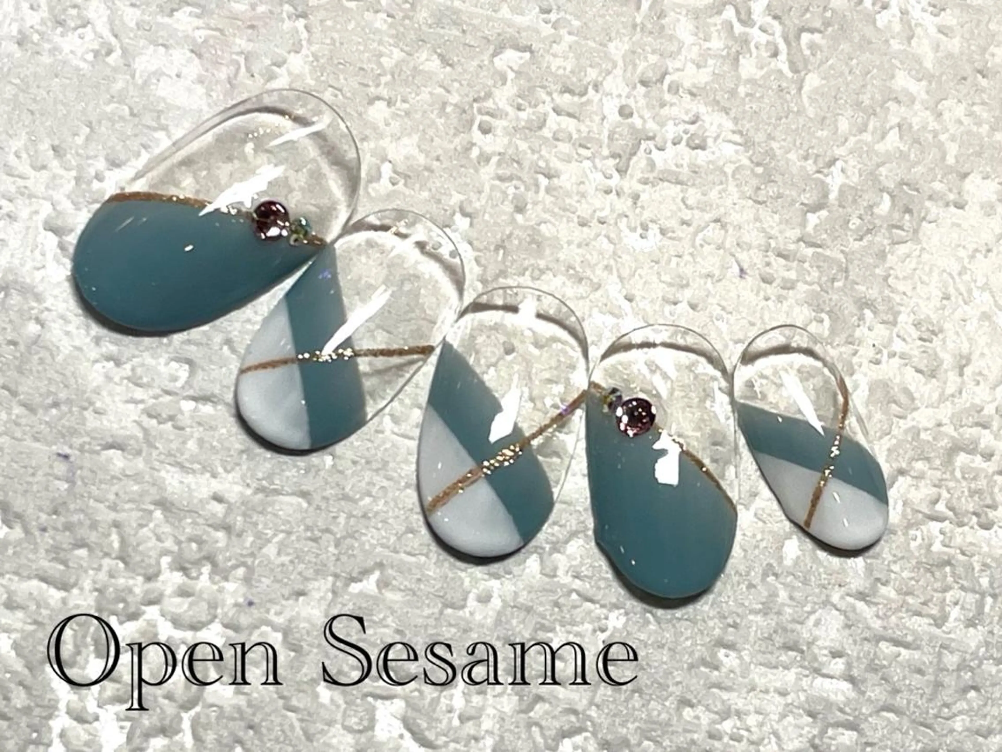 ネイル 遠藤 志乃のネイルデザイン