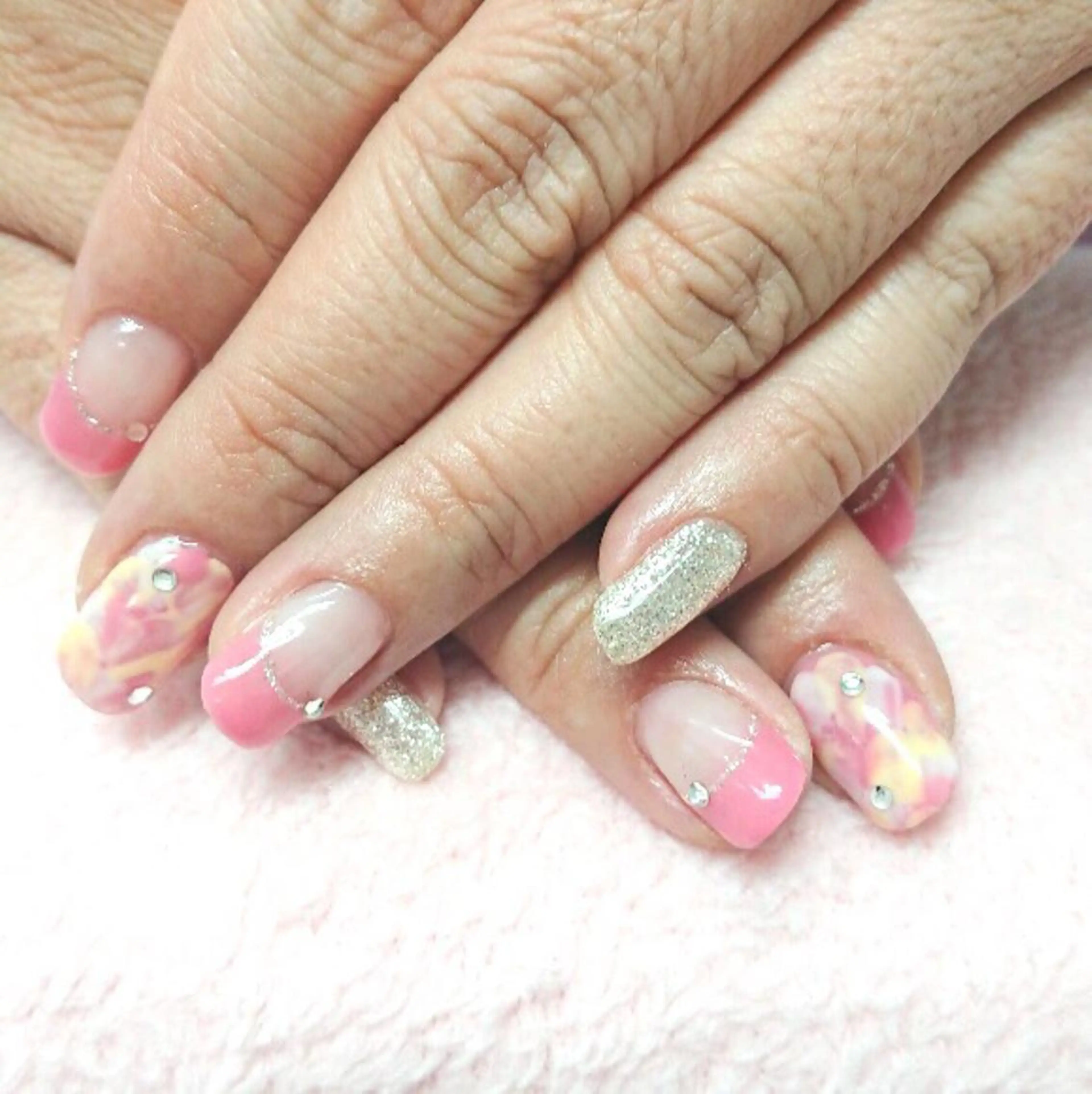ネイル e.nail所属・和賀井 恵理のネイルデザイン