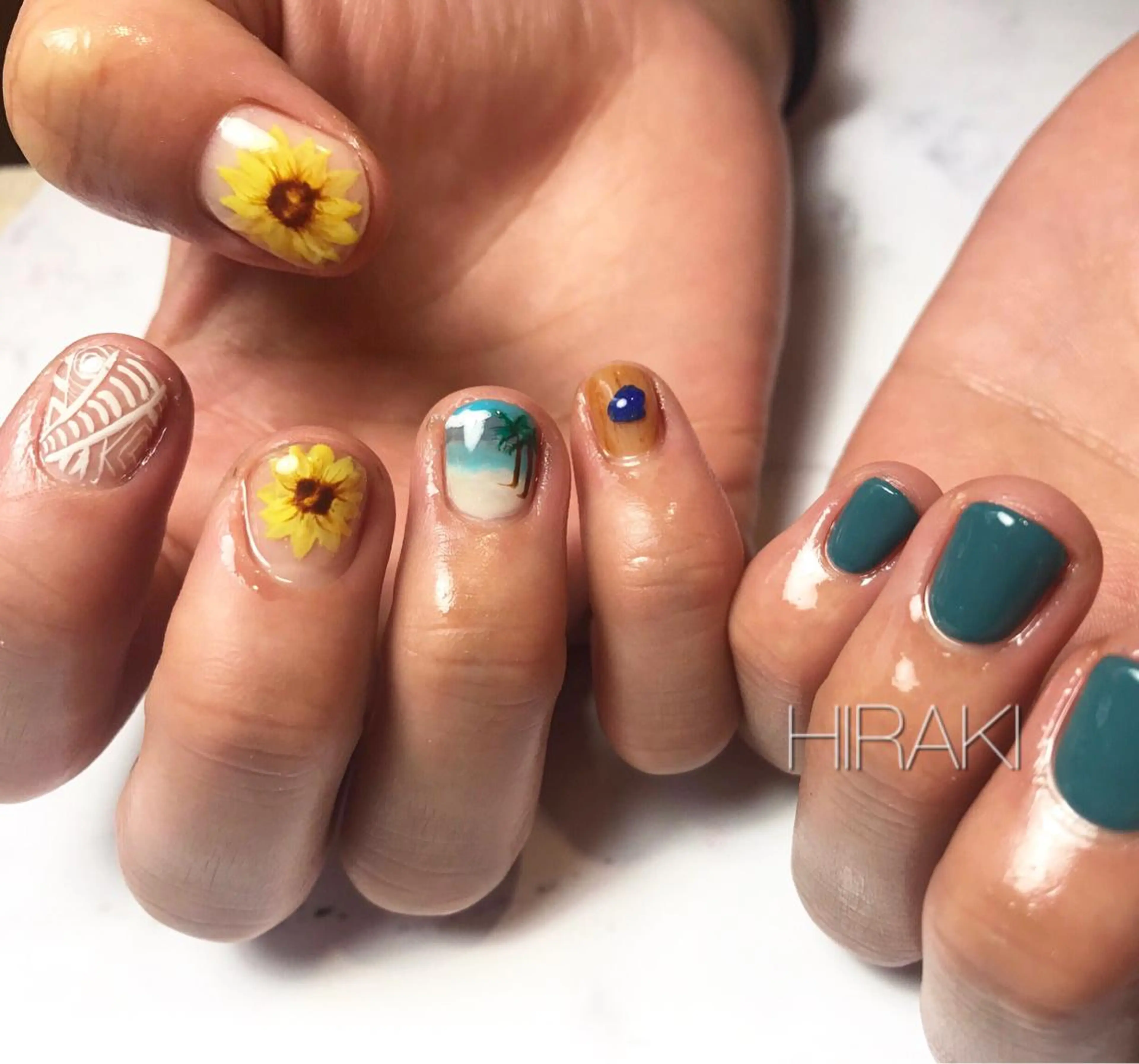 ネイル nail atelier AMBER所属・saori .の眉毛・アイブロウイメージ