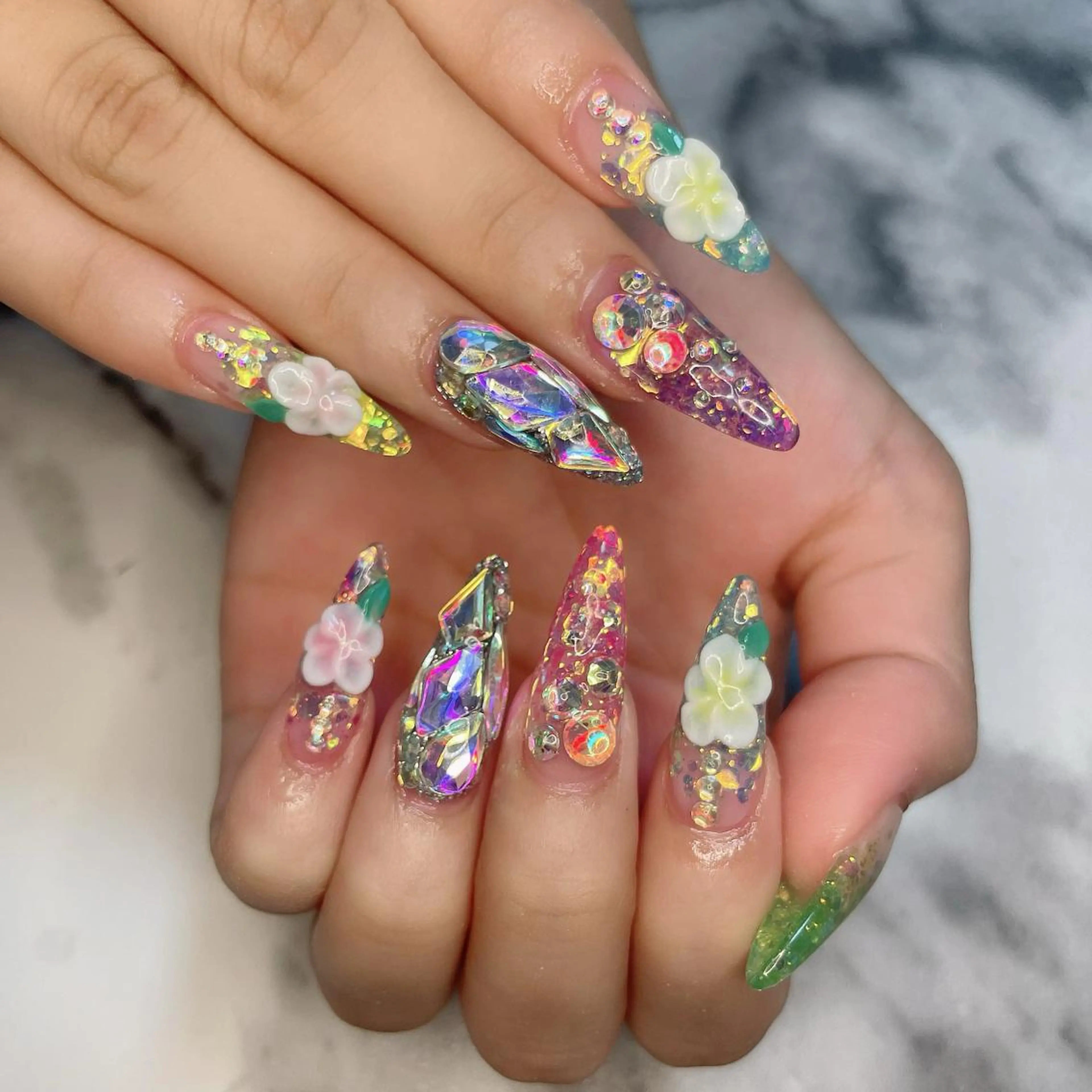 ネイル ハンドネイル salon de belnetta所属・kayo 💅のネイルデザイン