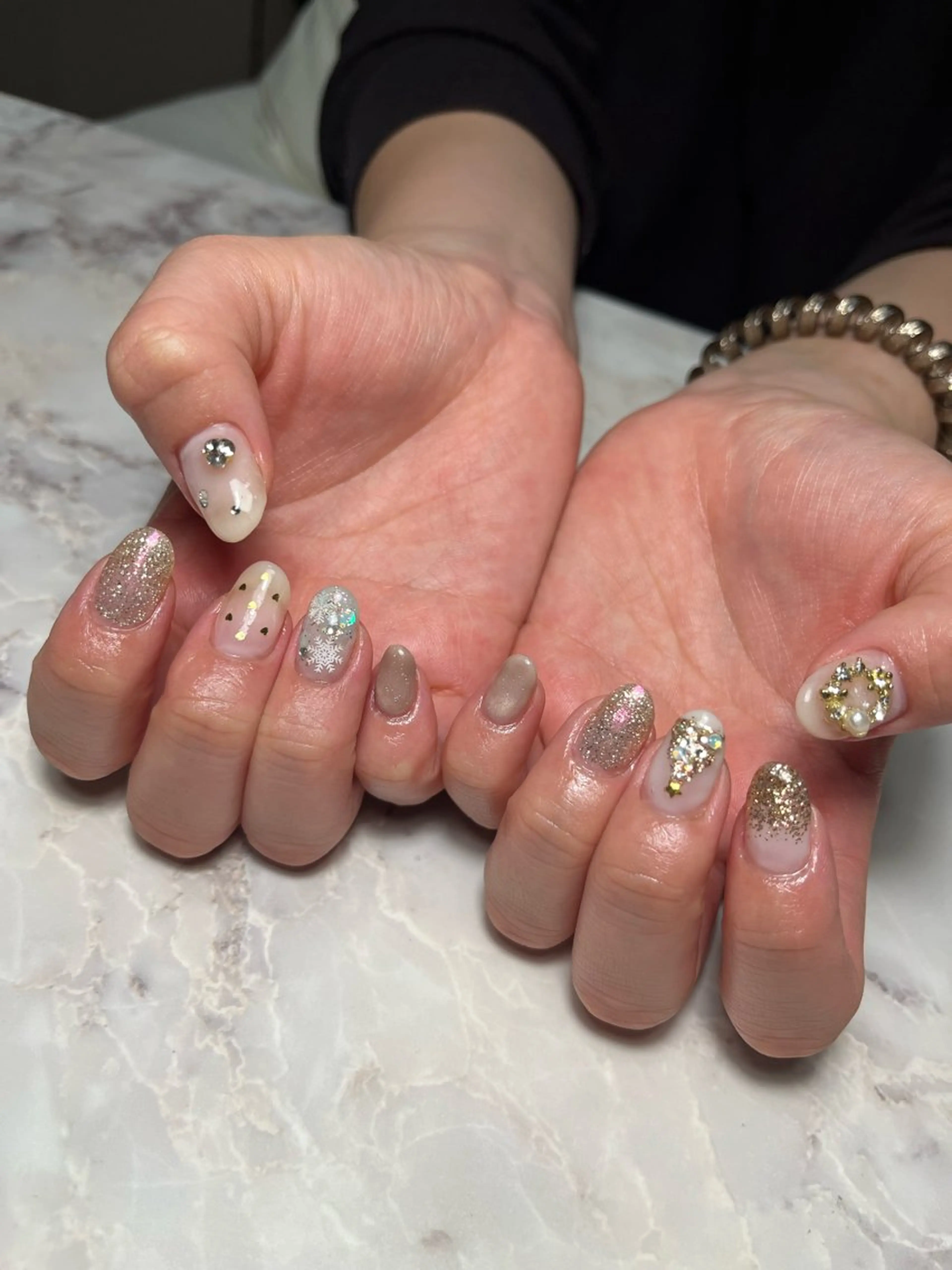 ネイル 冬ネイル クリスマス ハンドネイル フットネイル Kawaii nail studio所属・Kawaiinail studioのネイルデザイン