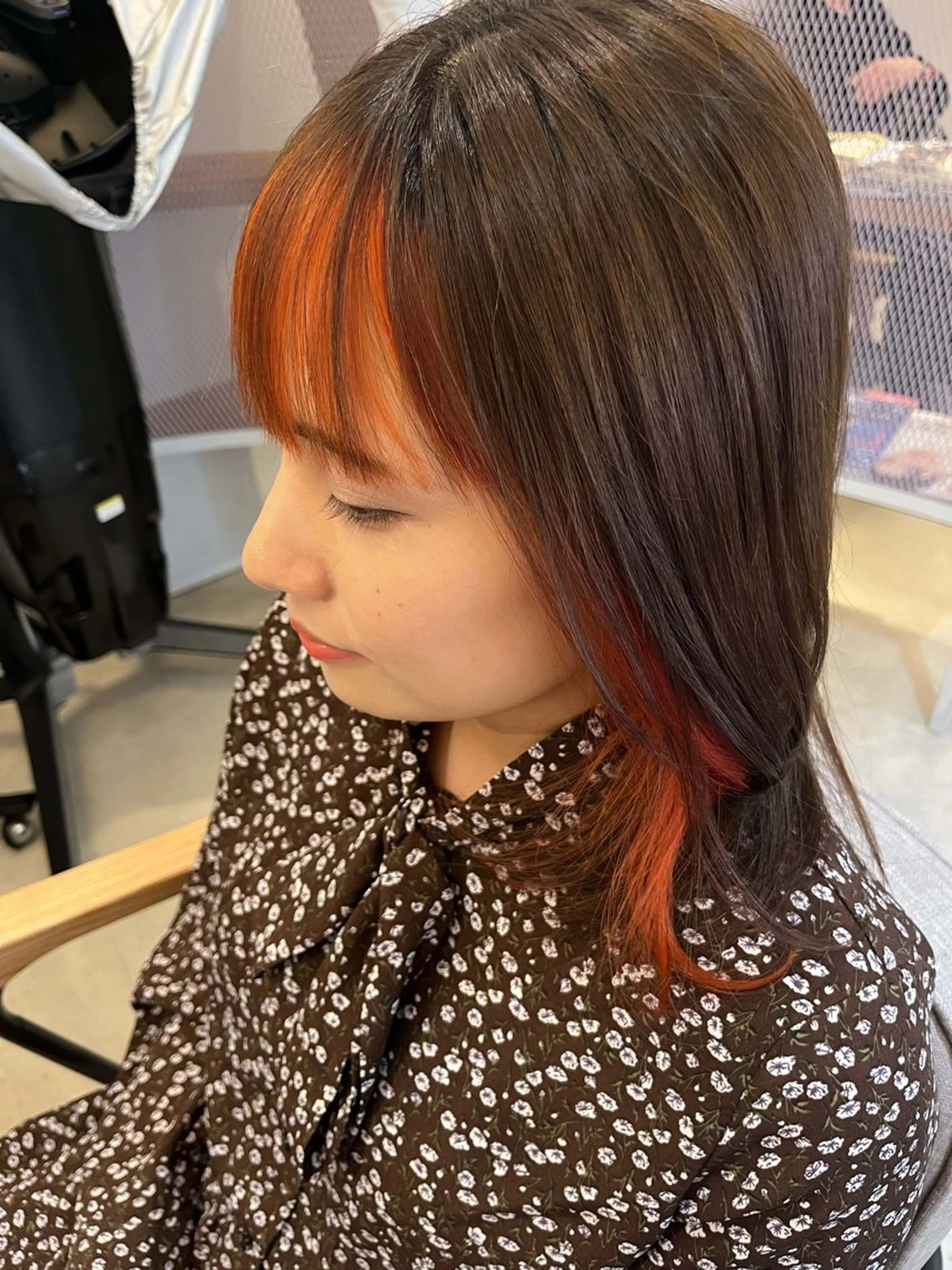 ミディアム 廣岡 采音のヘアスタイル