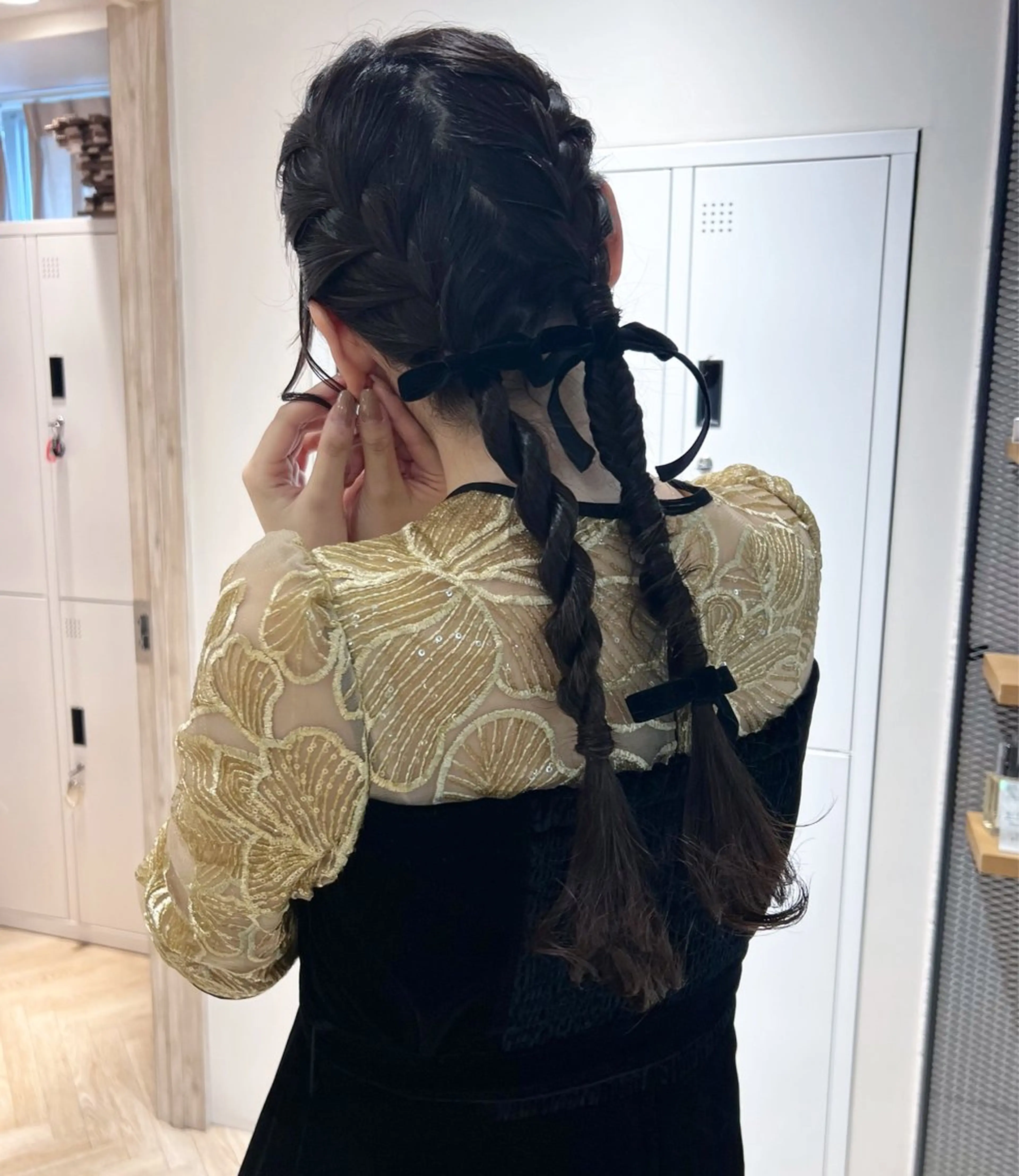 ロング ヘアアレンジ ヘアセット karin🌛ボブ/ 透明感たっぷりカラーのヘアスタイル