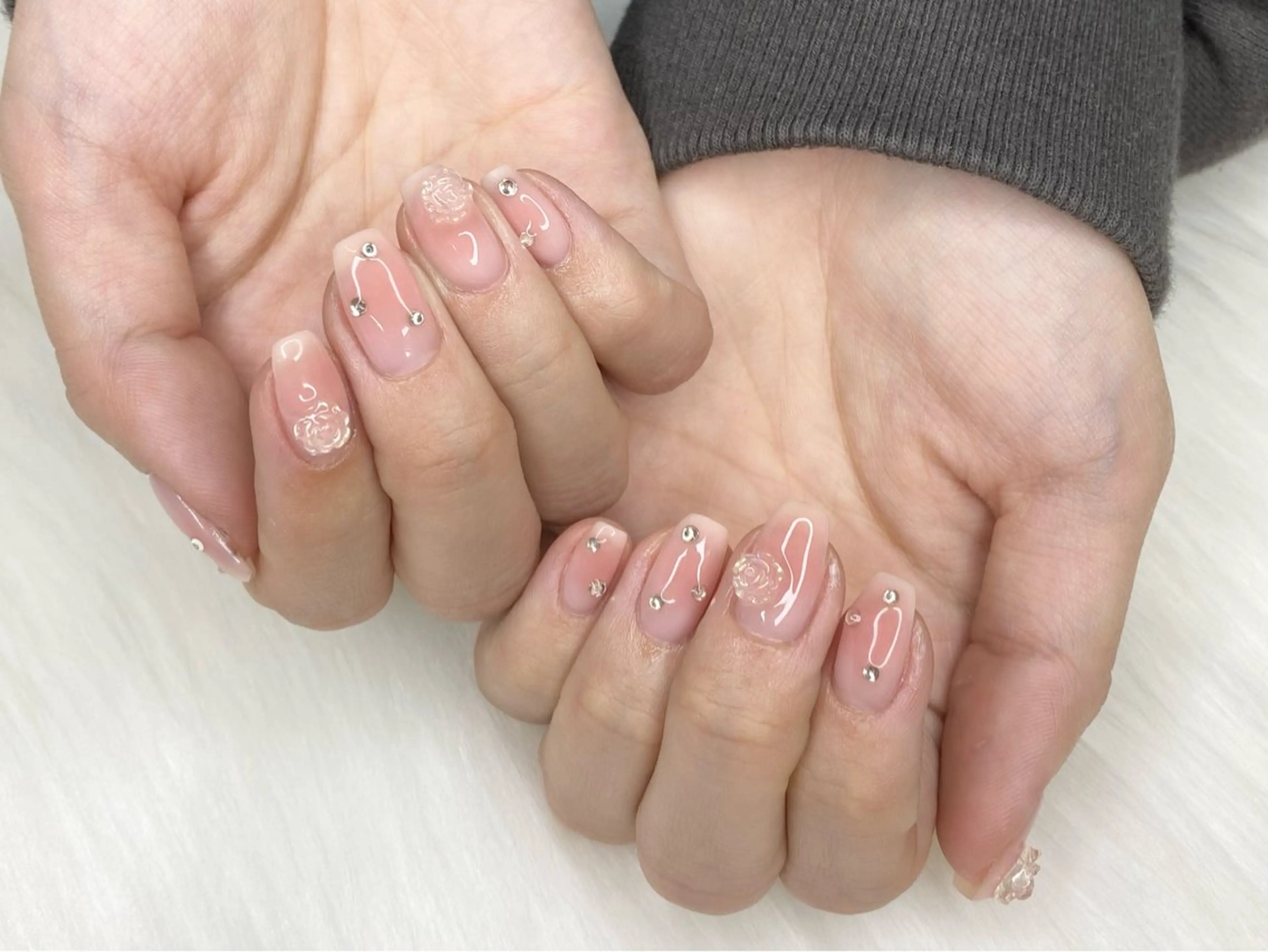 オフ込み🎀チークネイルの写真