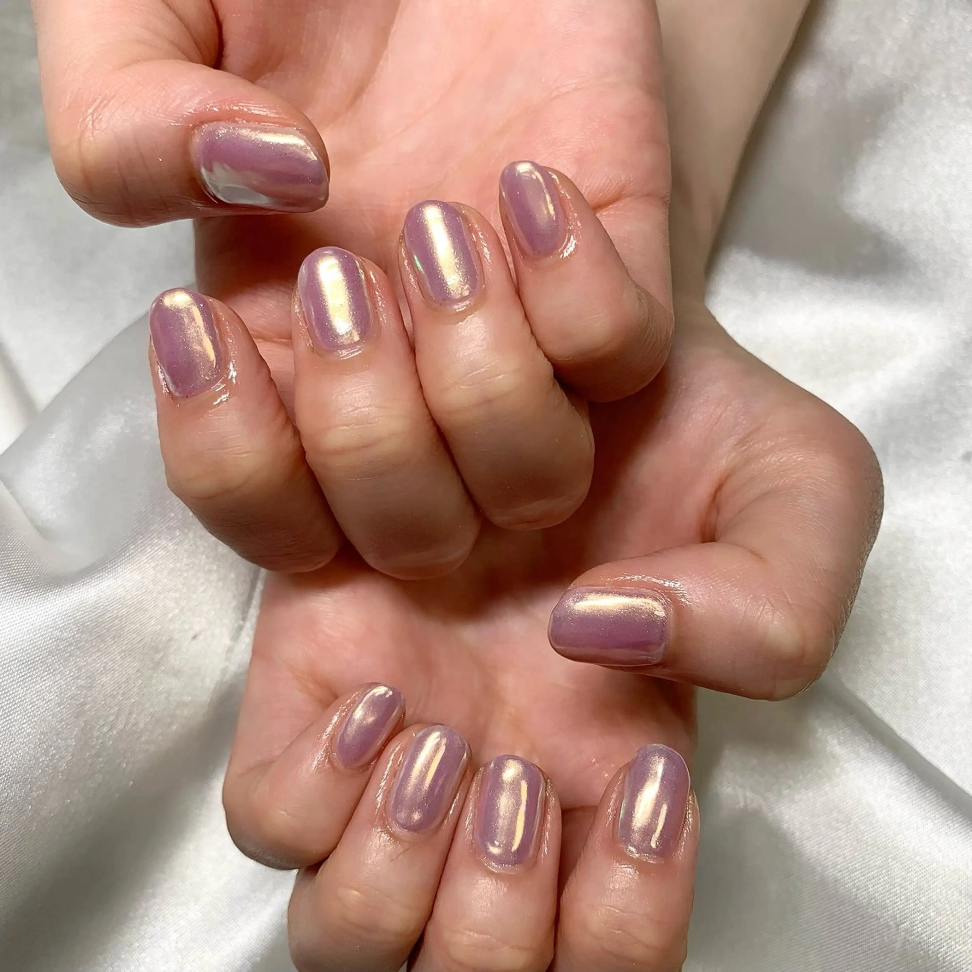 ネイル オーロラネイル ミラーネイル Lucid Fleur Amiのネイルデザイン