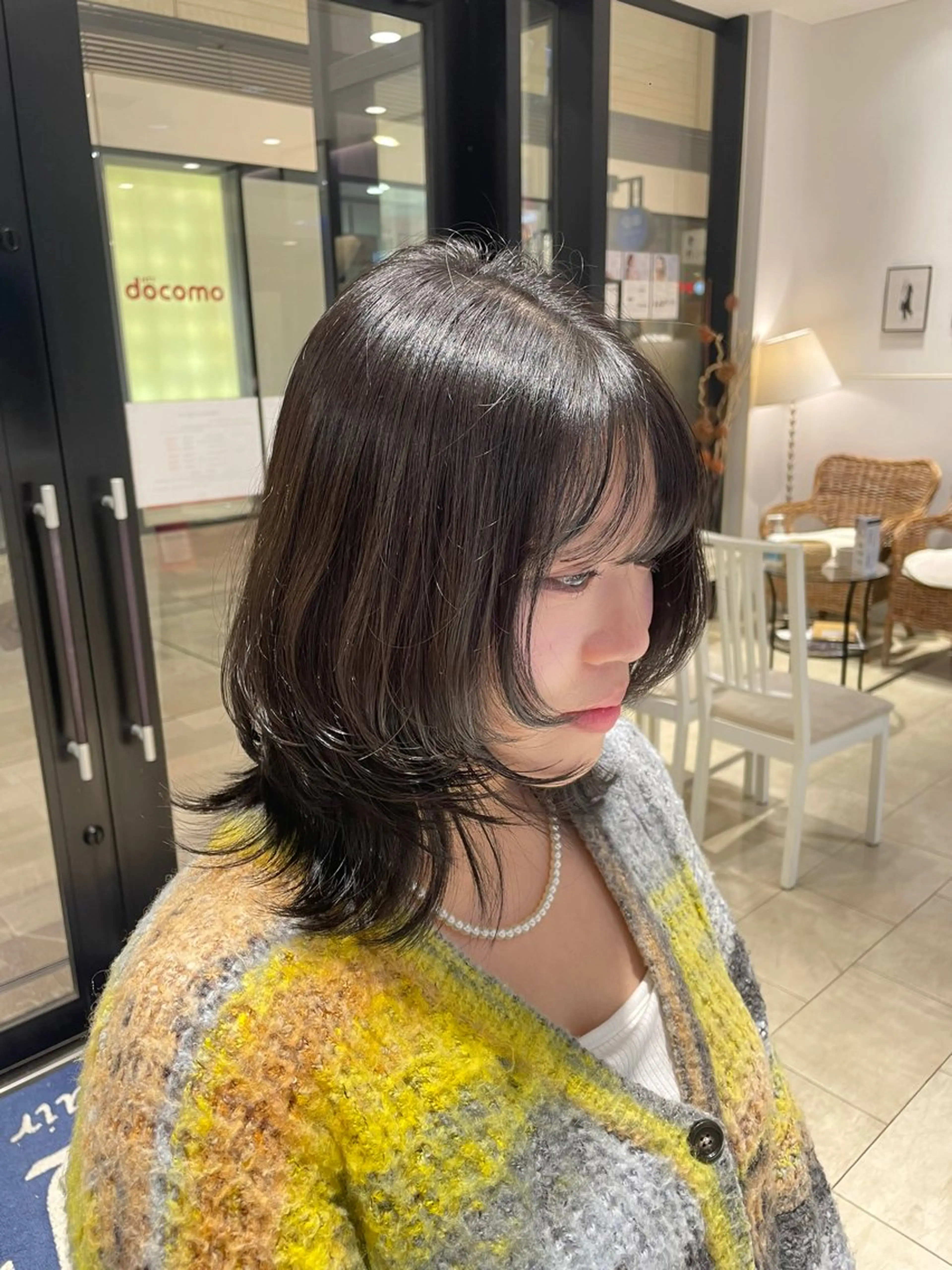 ミディアム カラー 森﨑 雅のヘアスタイル
