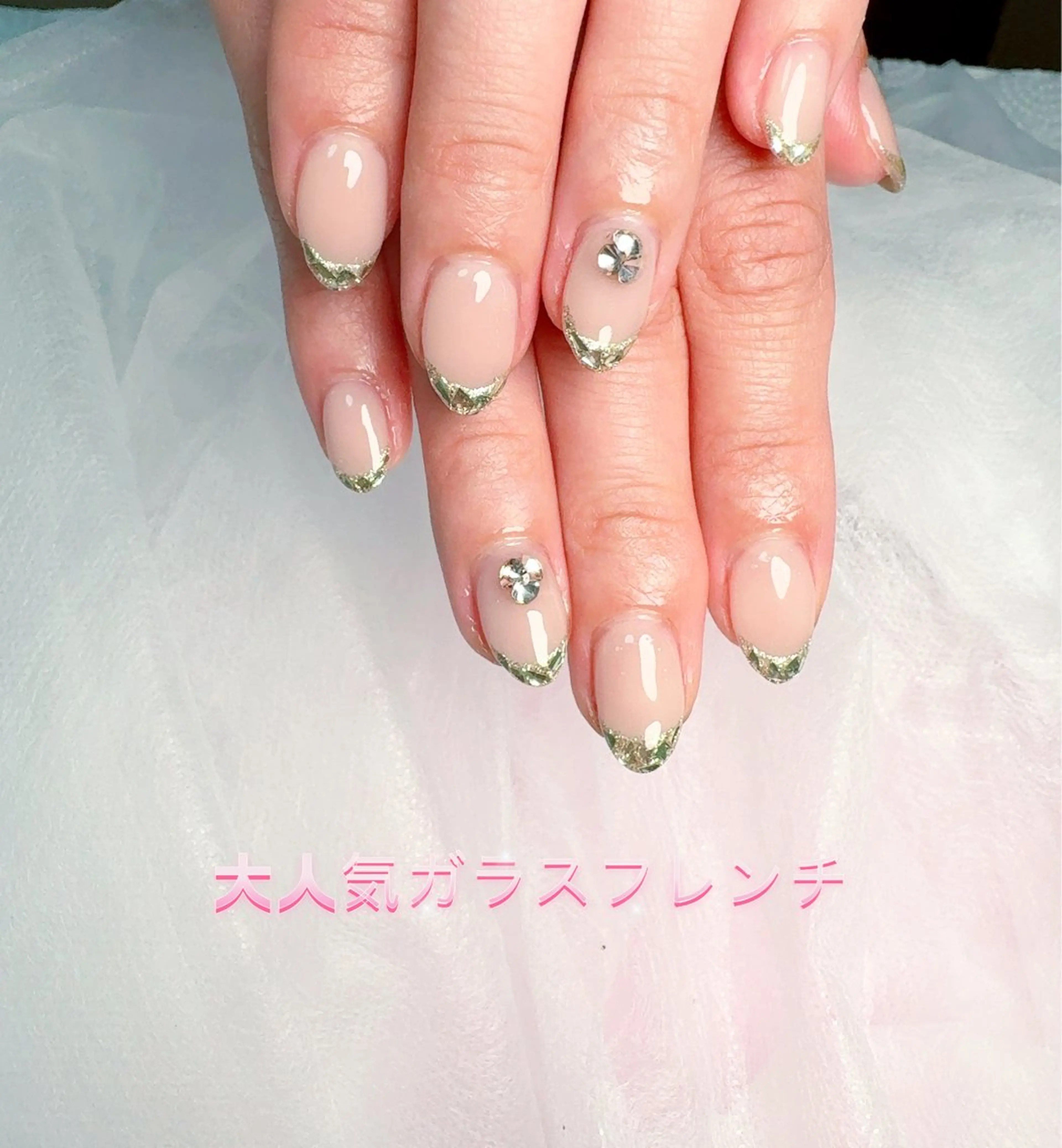 ネイル pink ladyサロン所属・べ にのネイルデザイン