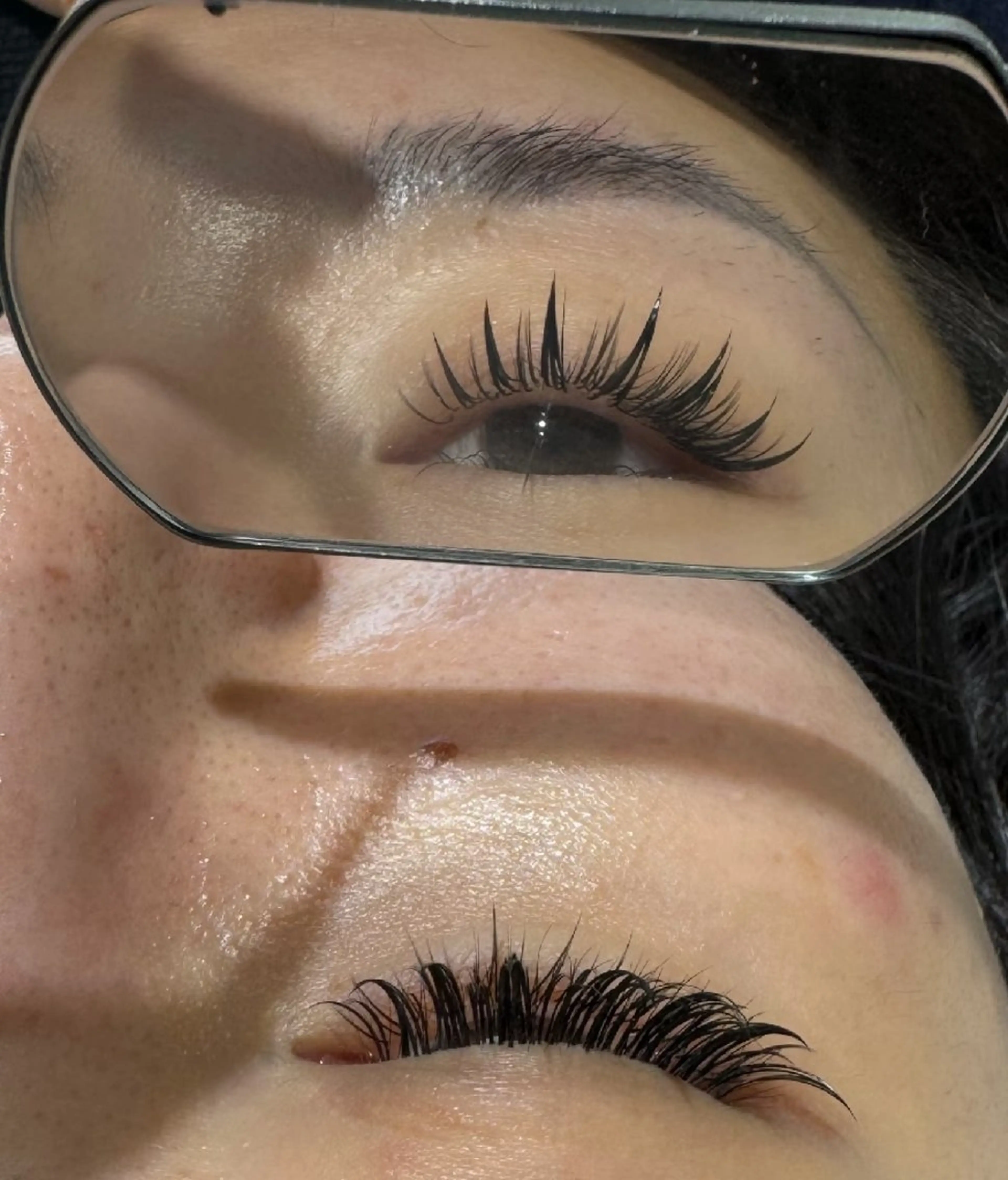 マツエク・マツパ ナチュラル ボリュームラッシュ ワンホンマツエク マツエク LB美容サロン　池袋東口店所属・古賀 みゆのマツエク・マツパデザイン