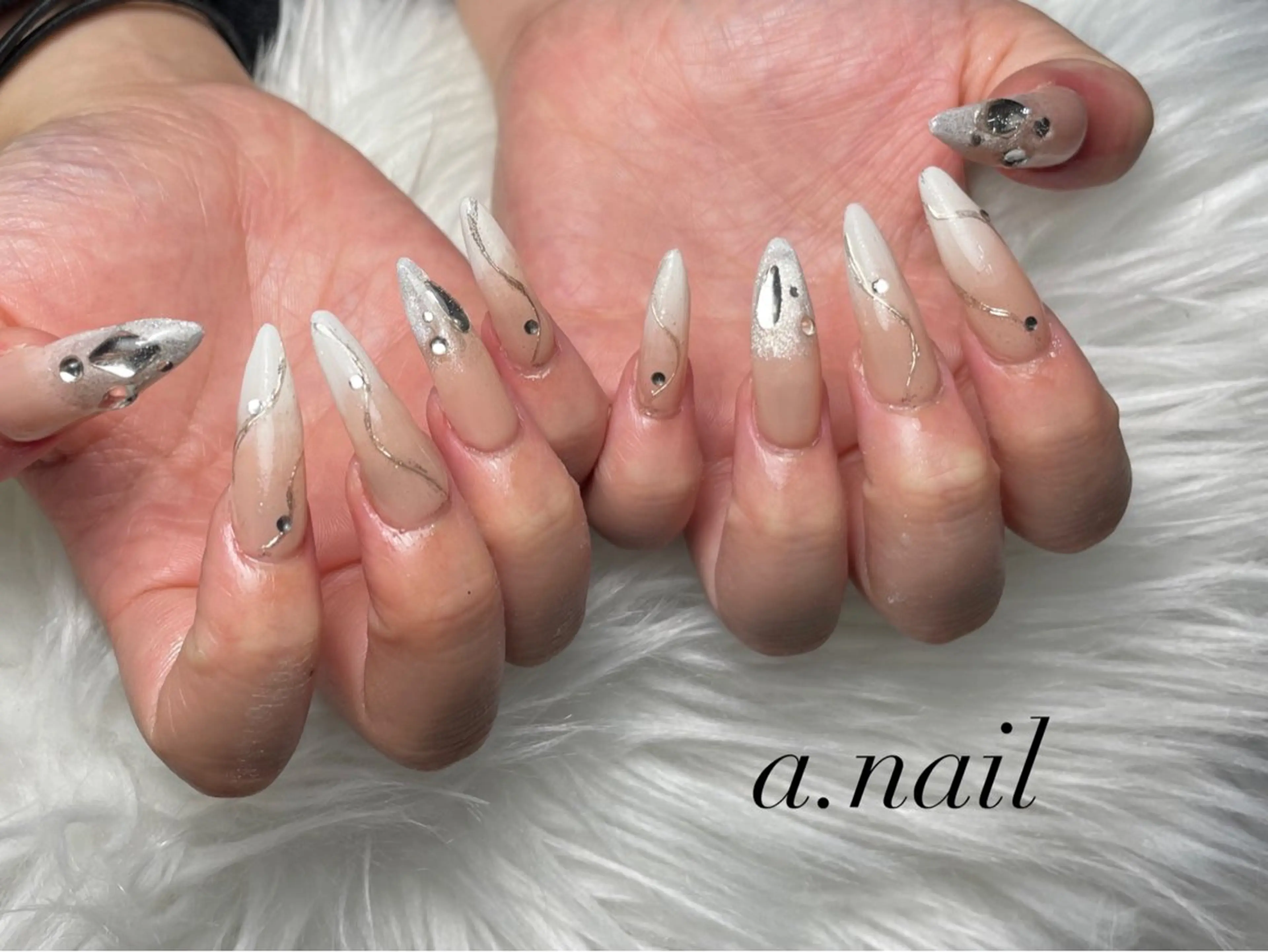 ネイル ハンドネイル 727 nailのネイルデザイン
