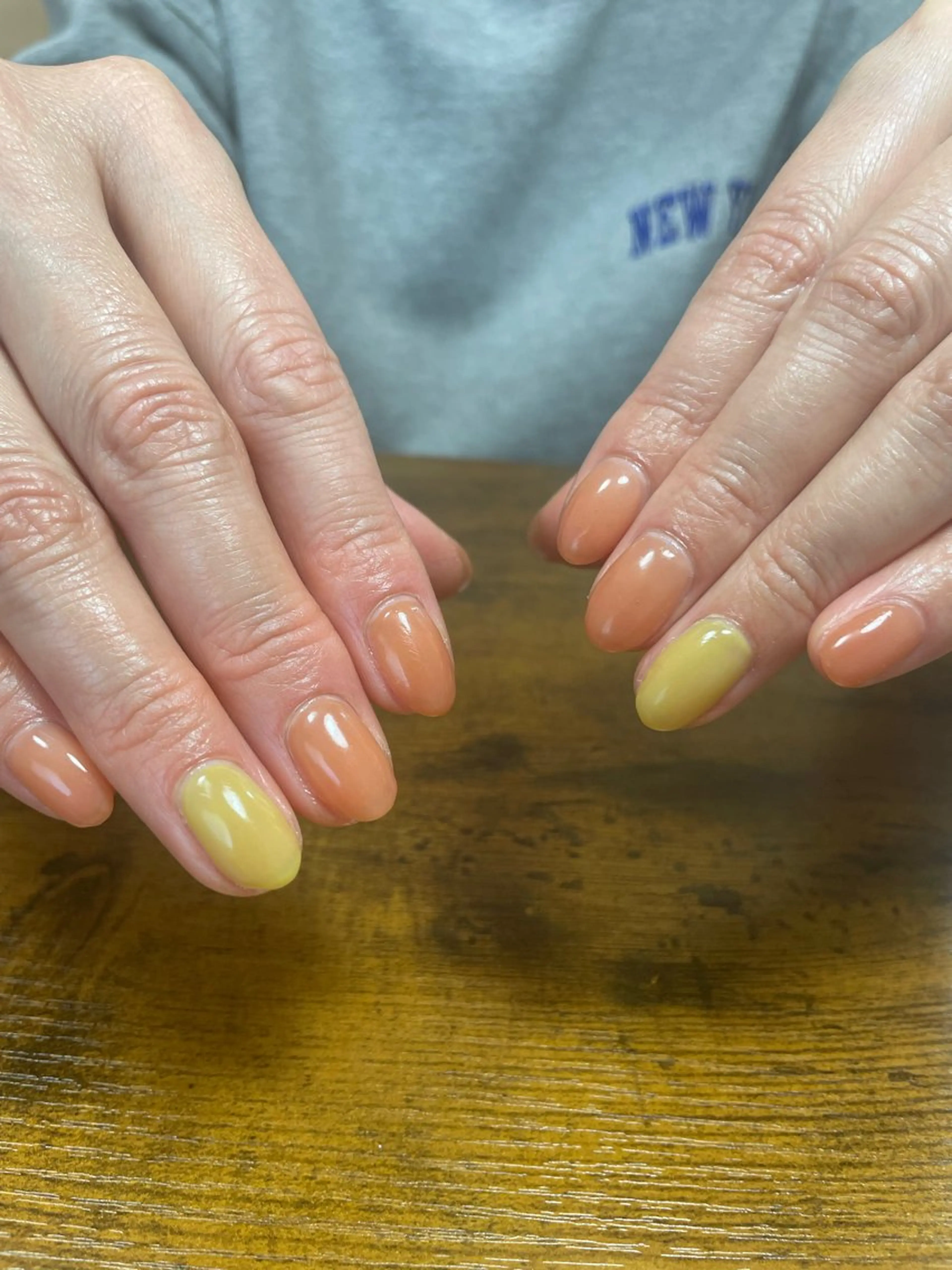ネイル ワンカラーネイル ピンク 春ネイル 黄色 ハンドネイル プライベートサロン Nails uiのネイルデザイン