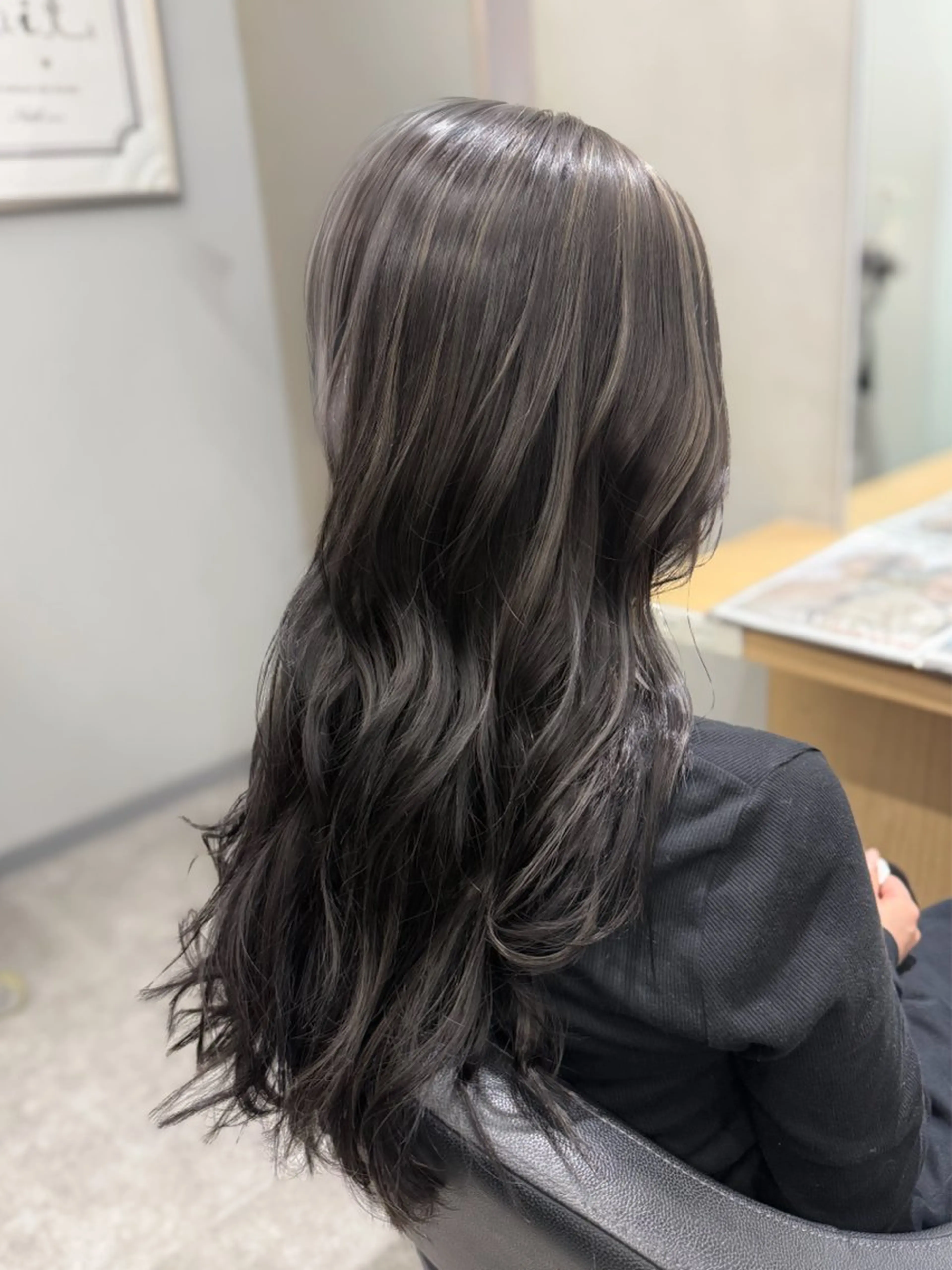 ロング カラー グレージュ ハイライトカラー 3Dハイライト ハイライト カット ヘアカラー 透明感🫧/ブリーチ /永田　汰伊智のヘアスタイル