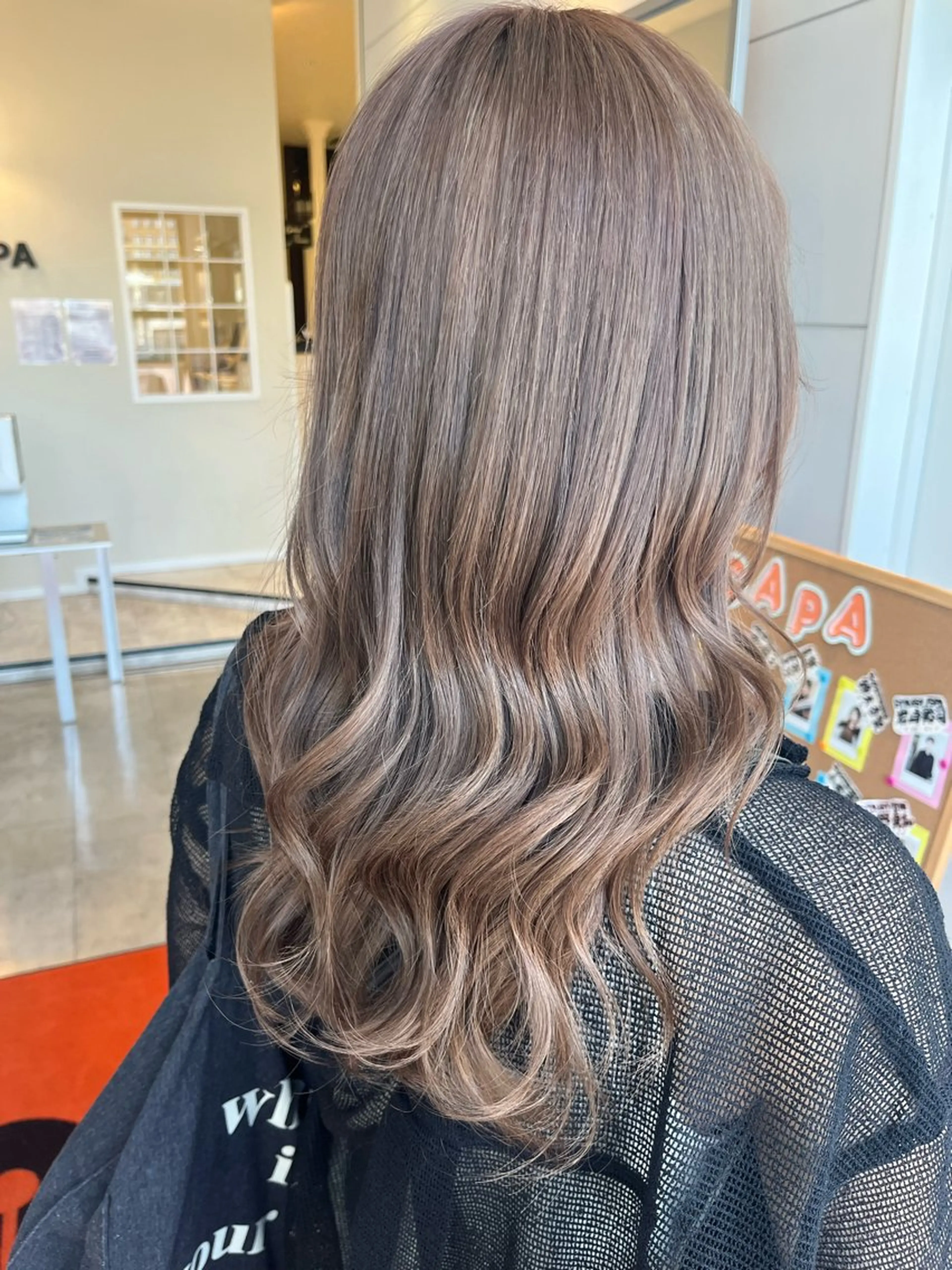 カット＋カラー＋保湿トリートメントの写真