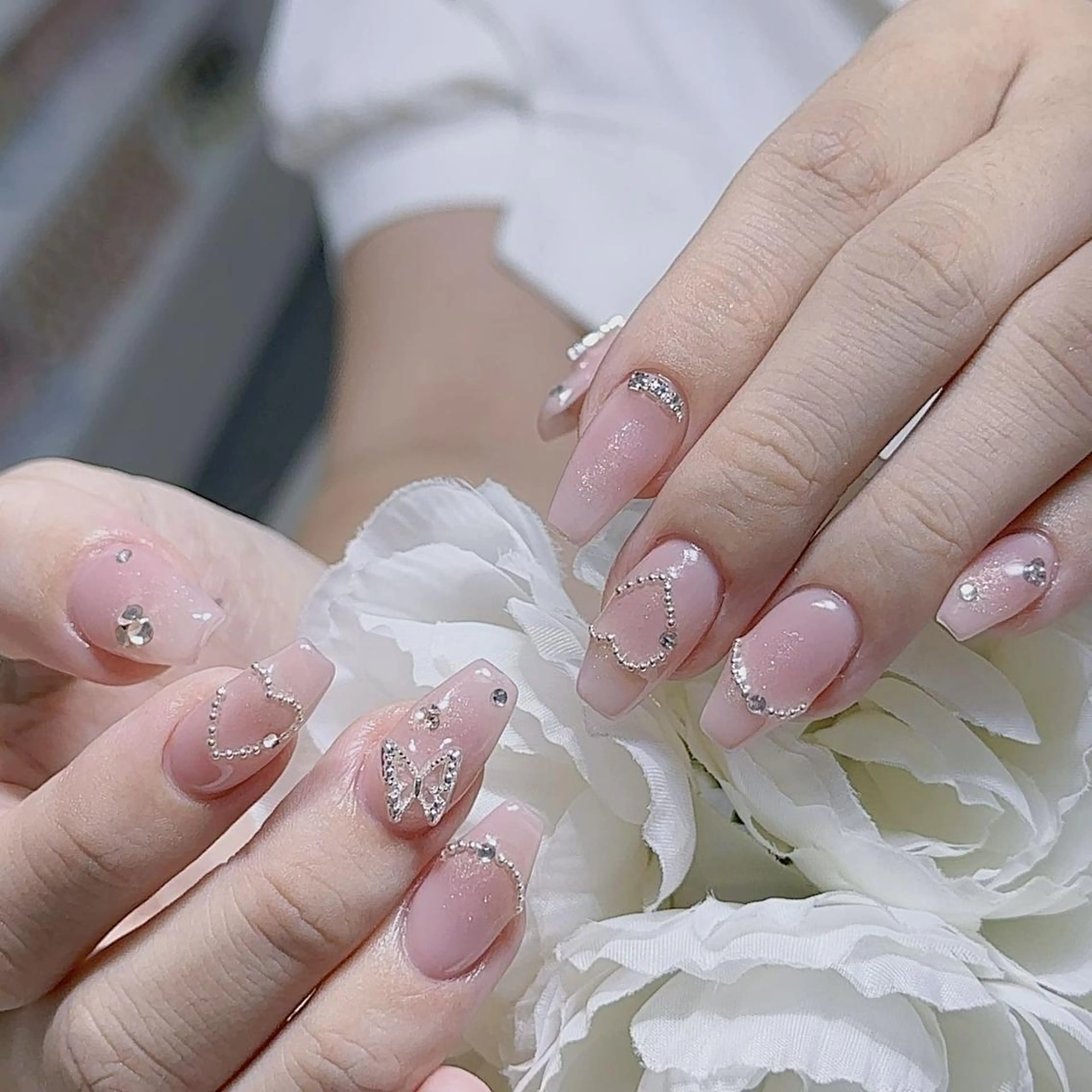 ネイル アートネイル 長さ出し ネイルチップ Queens マオのネイルデザイン