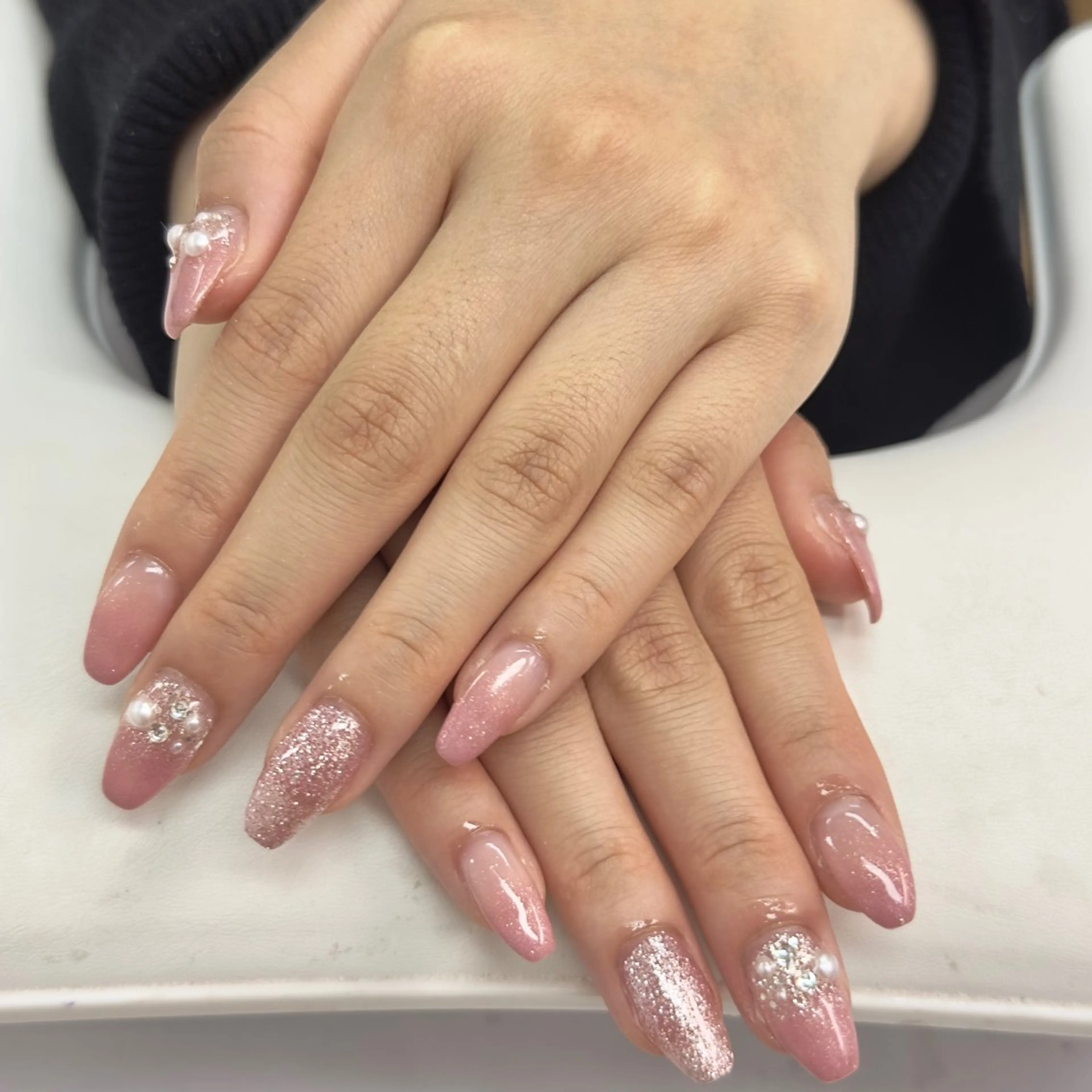 ネイル プラスネイル北千住東口店所属・しもむら ひなこのネイルデザイン