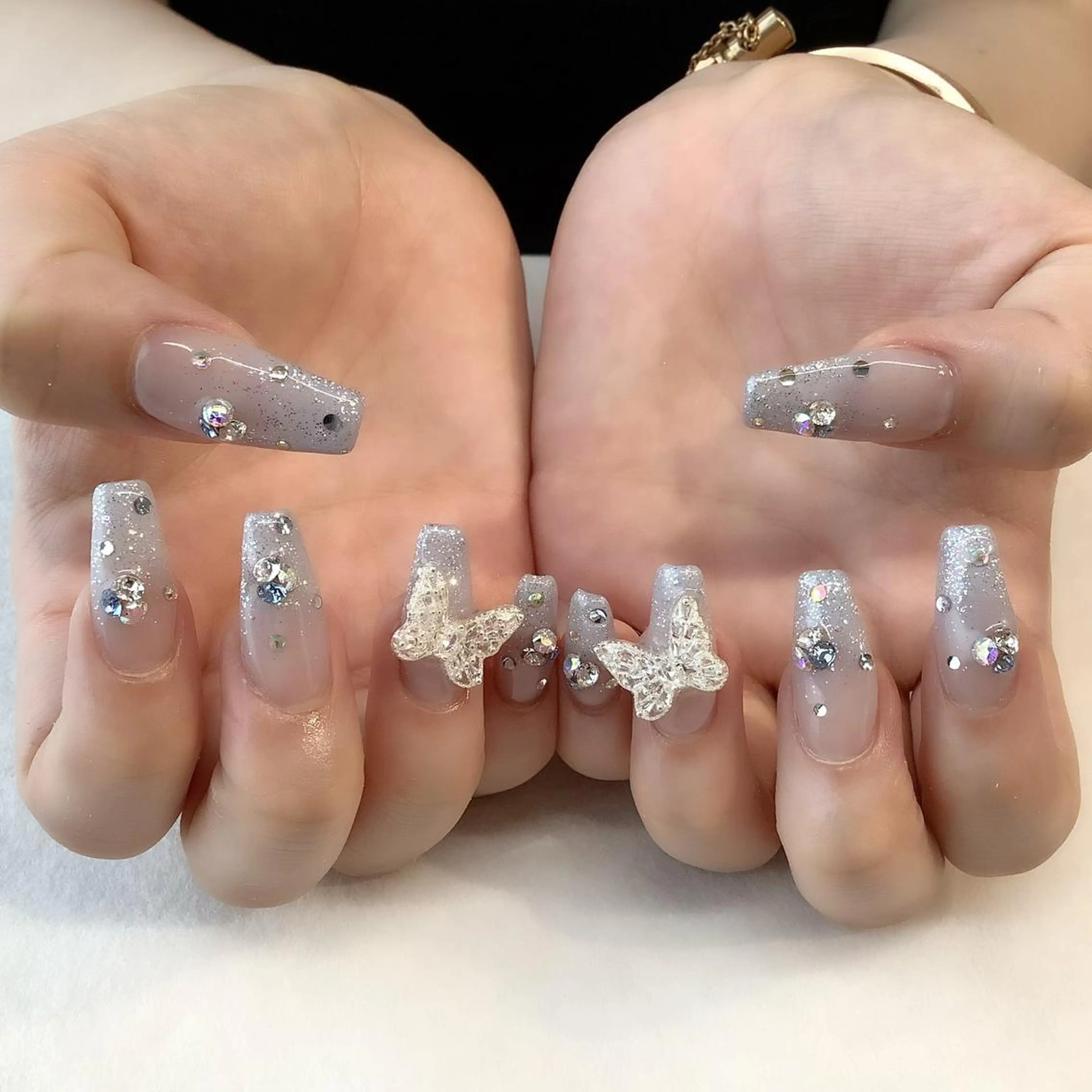 ネイル ハンドネイル 💎🐰 saki. m 🐰💎のネイルデザイン