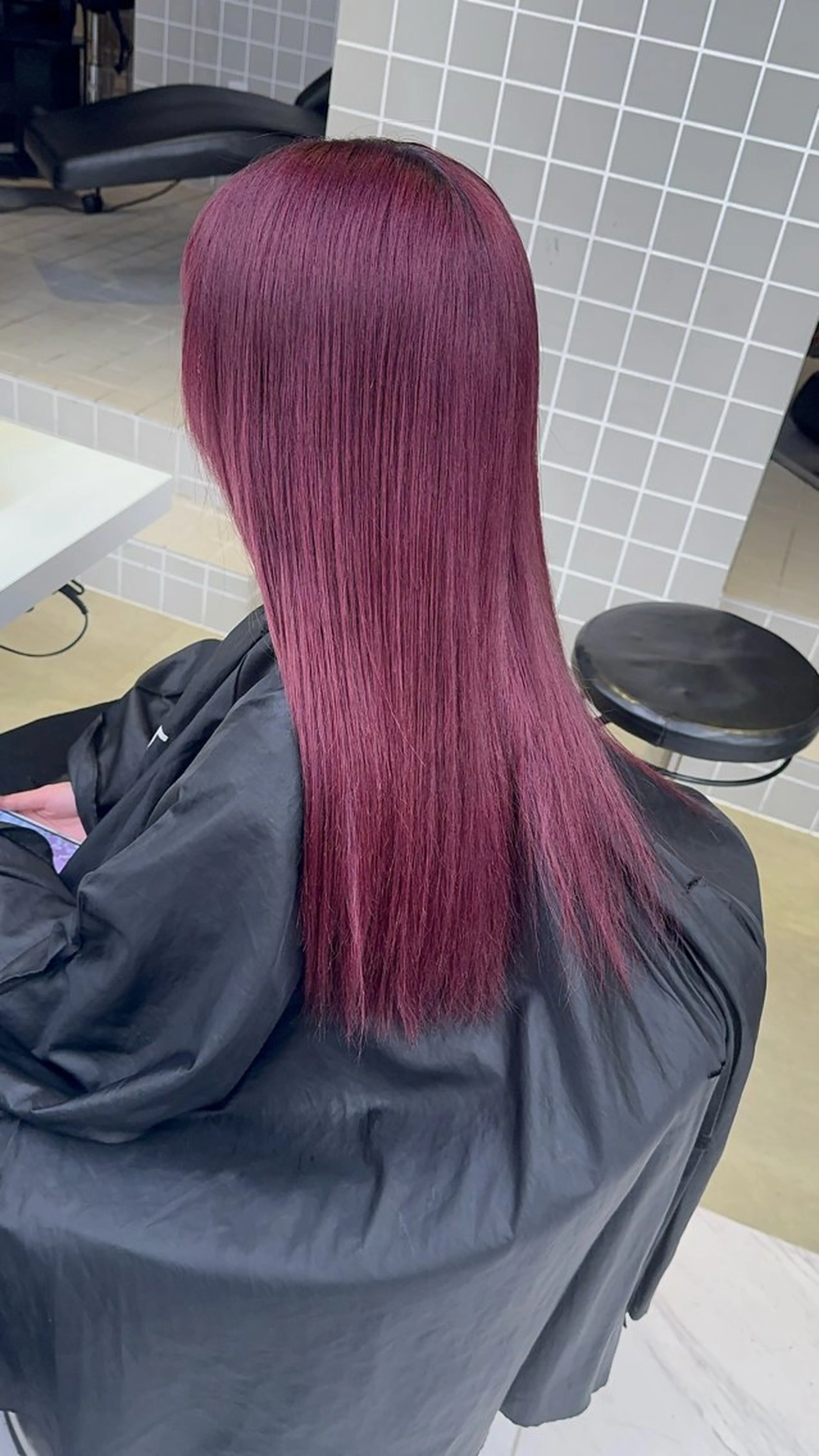 ミディアム カラー ヘアアレンジ ラベンダーカラー ピンクカラー カット ヘアカラー トリートメント ヘッドスパ ヘアセット 顔まわりカット の達人のヘアスタイル