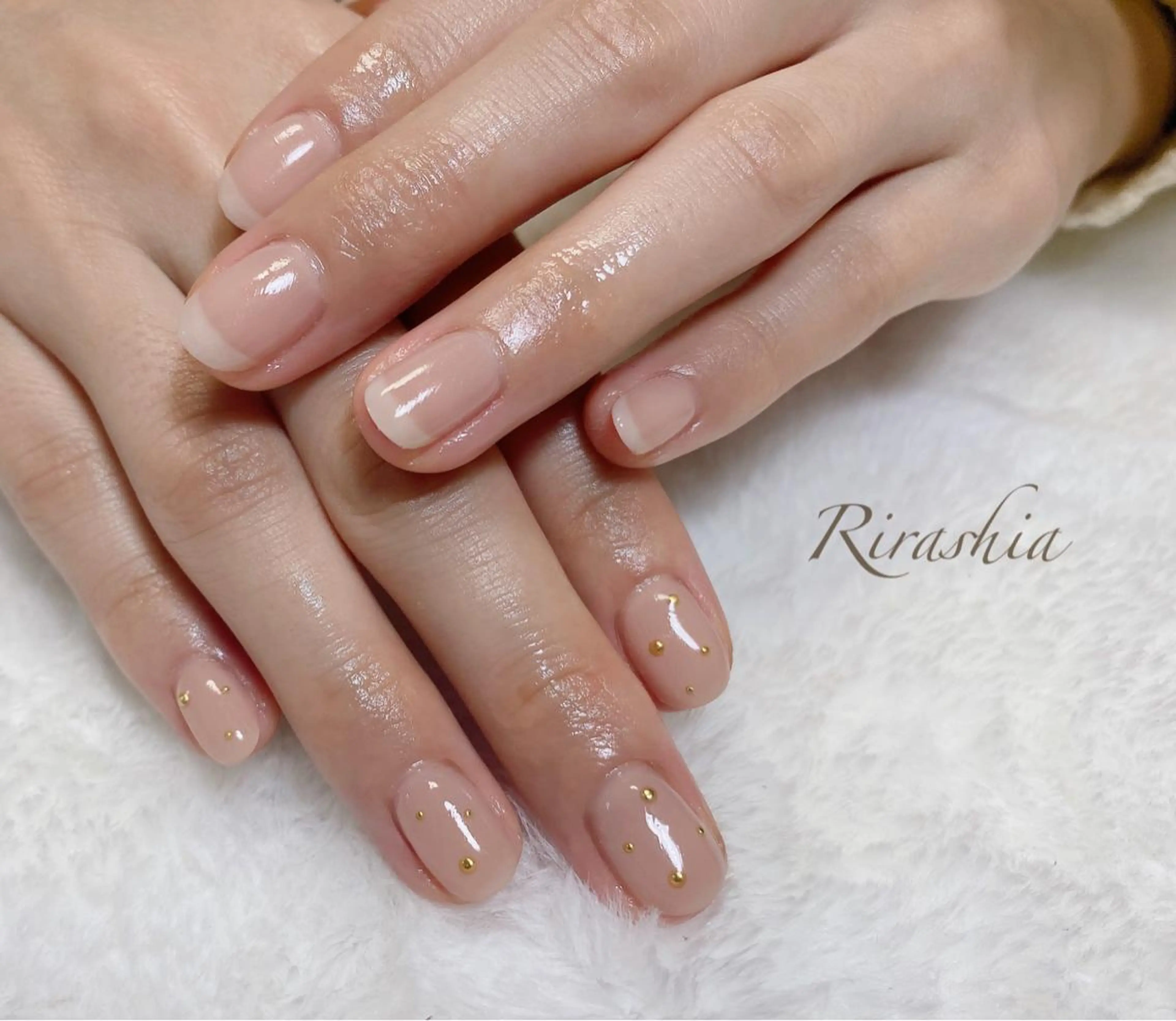 ネイル フレンチネイル 持ち込み ハンドネイル ハンドケア うる艶♡透明感ネイル Rirashiaのネイルデザイン