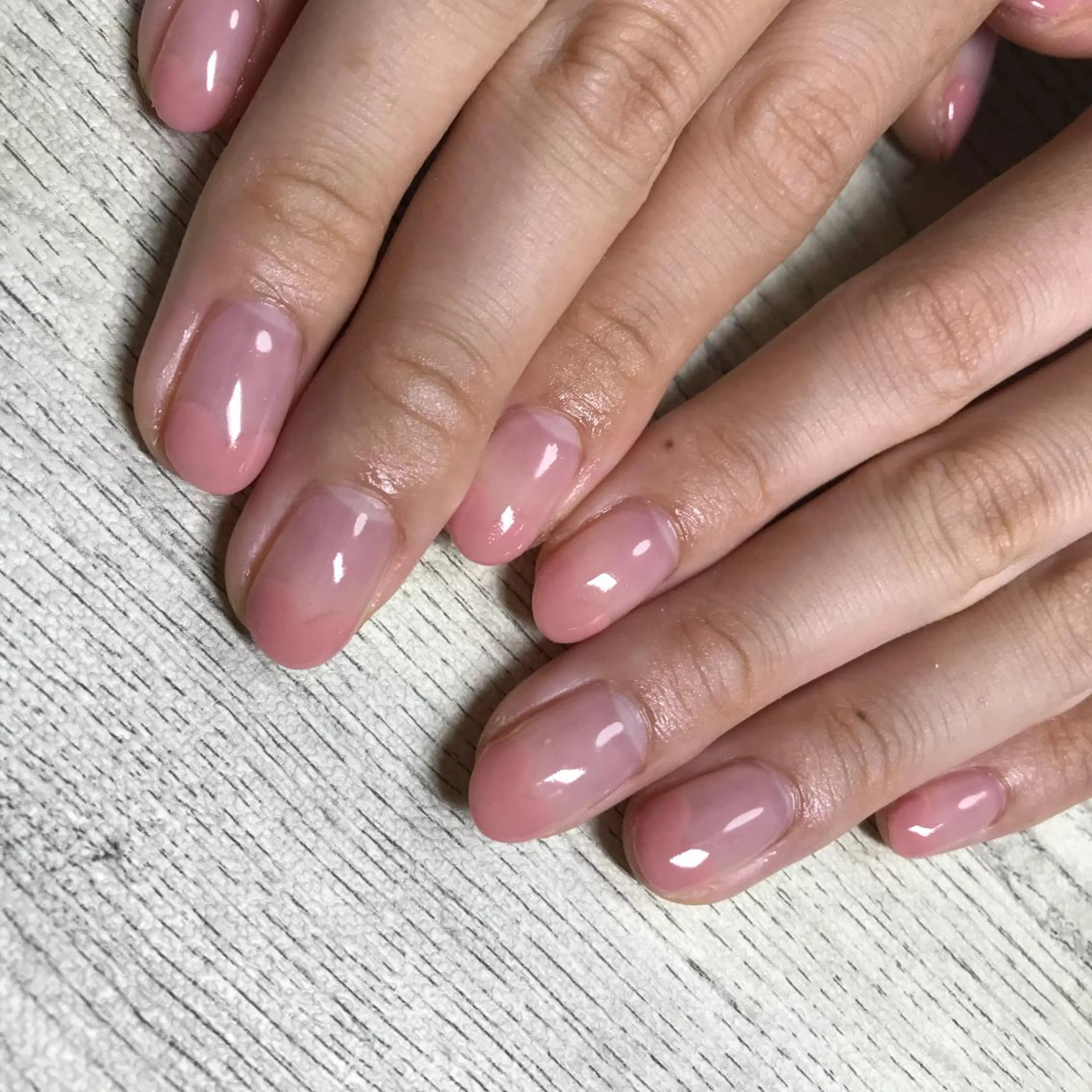 ネイル フレンチネイル 【カメレオン】 上村 祥子のヘアスタイル