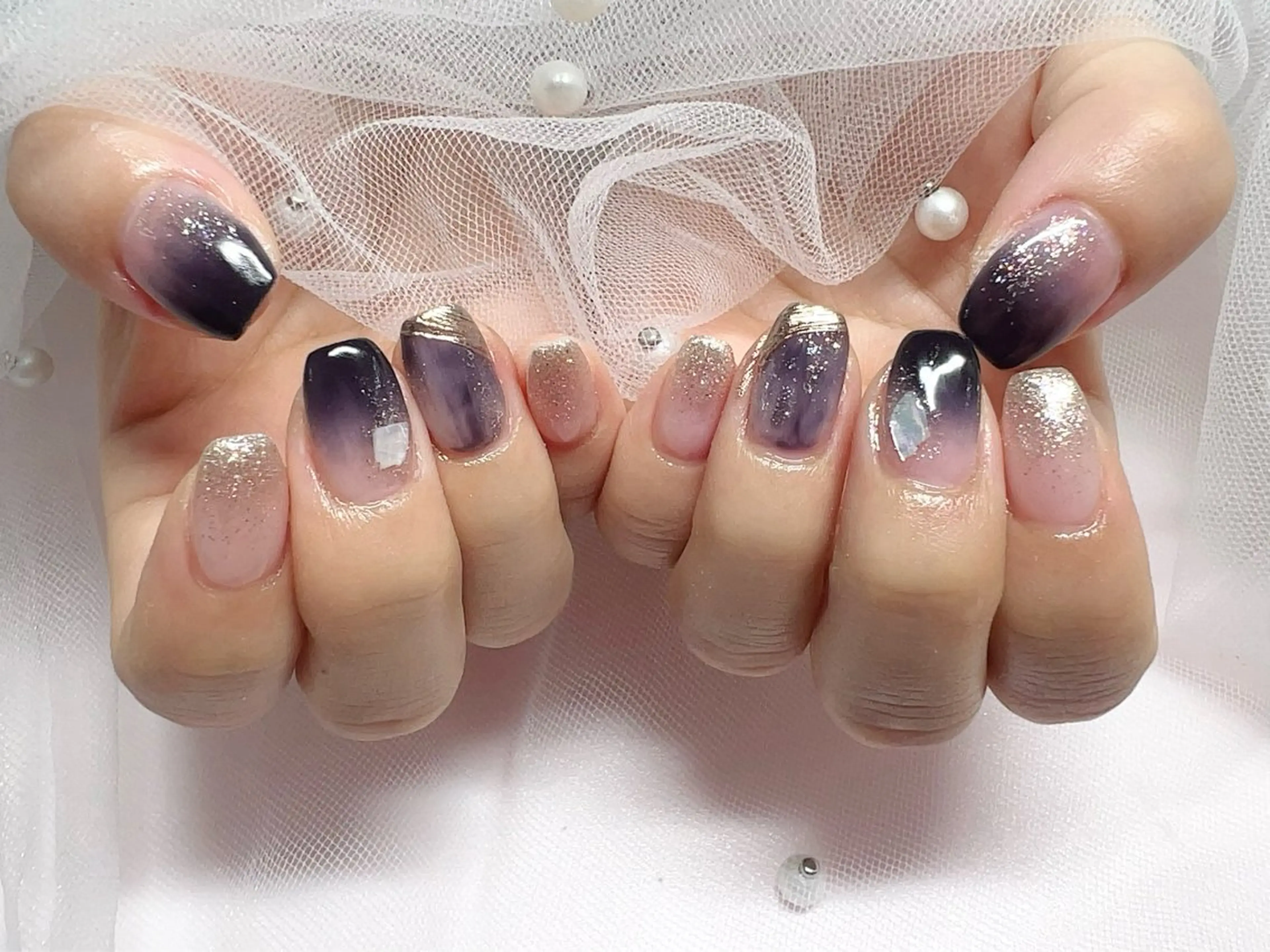 ネイル ジェルネイル グラデーション 韓国ネイル ネイビー ニュアンスネイル ハンドネイル ユキカ （ネイリスト）のネイルデザイン