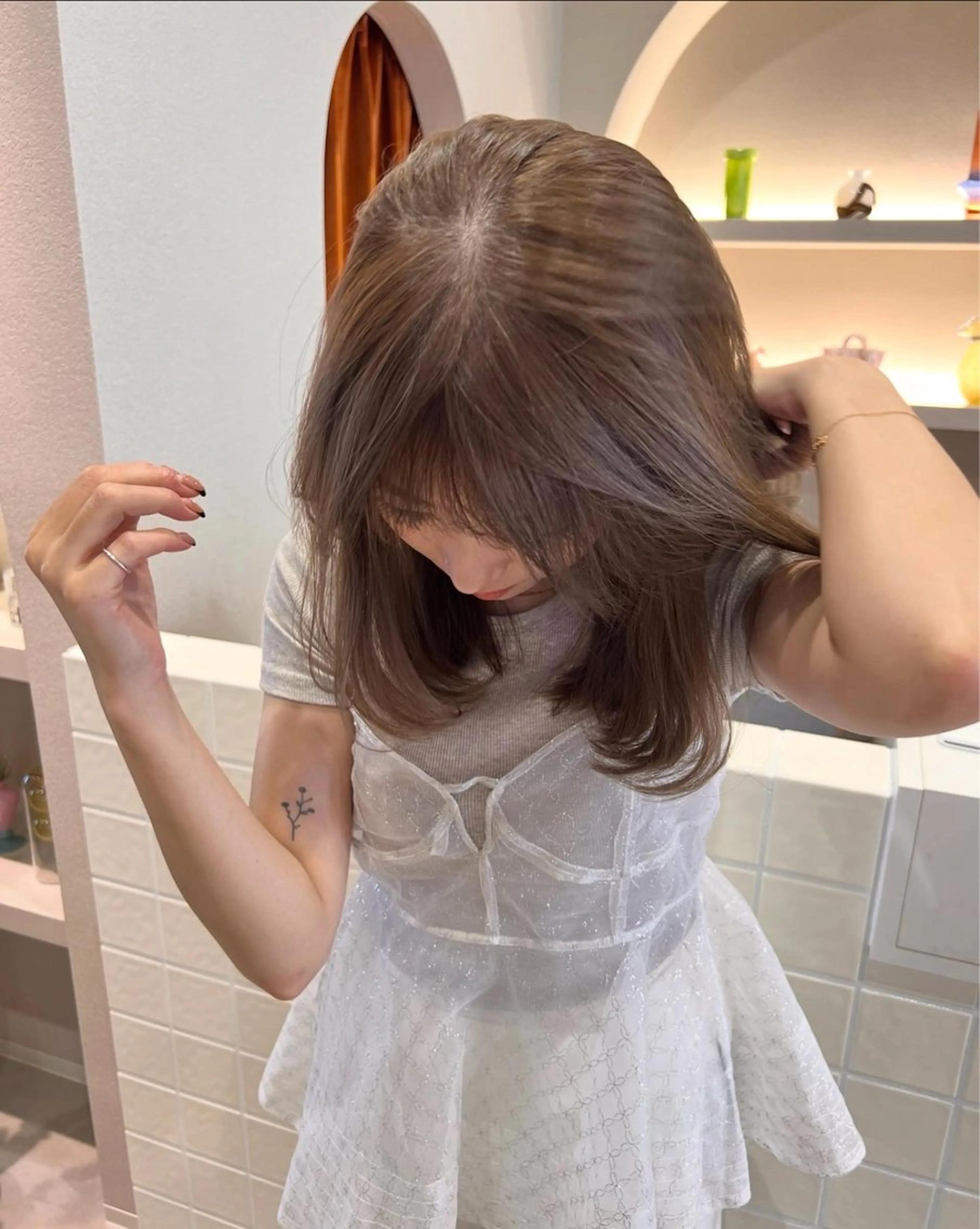 セミロング カラー 色素薄めカラー o___mioのヘアスタイル