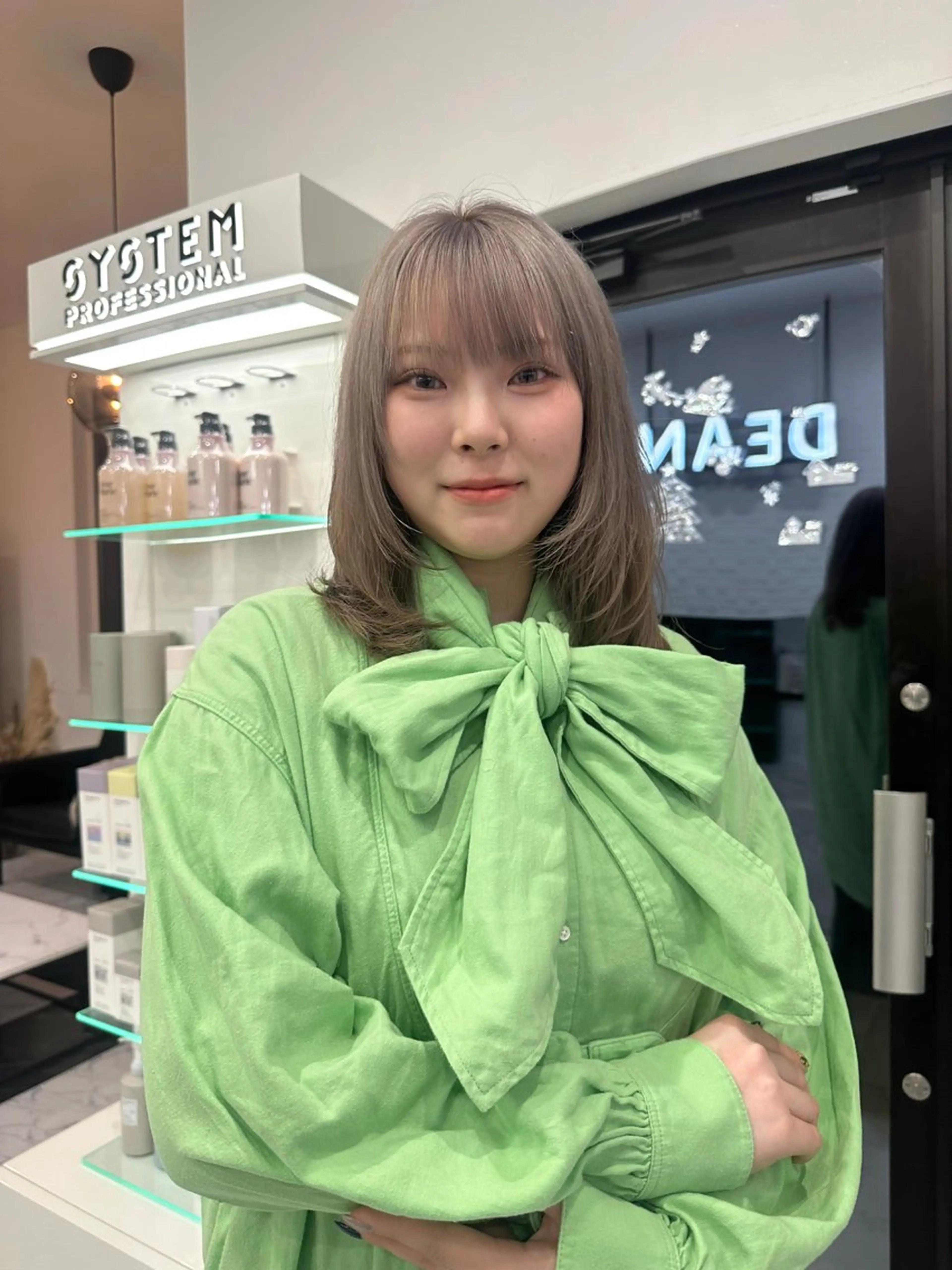 ミディアム カラー グレージュ マイ/カットモデル /暖色カラーのヘアスタイル