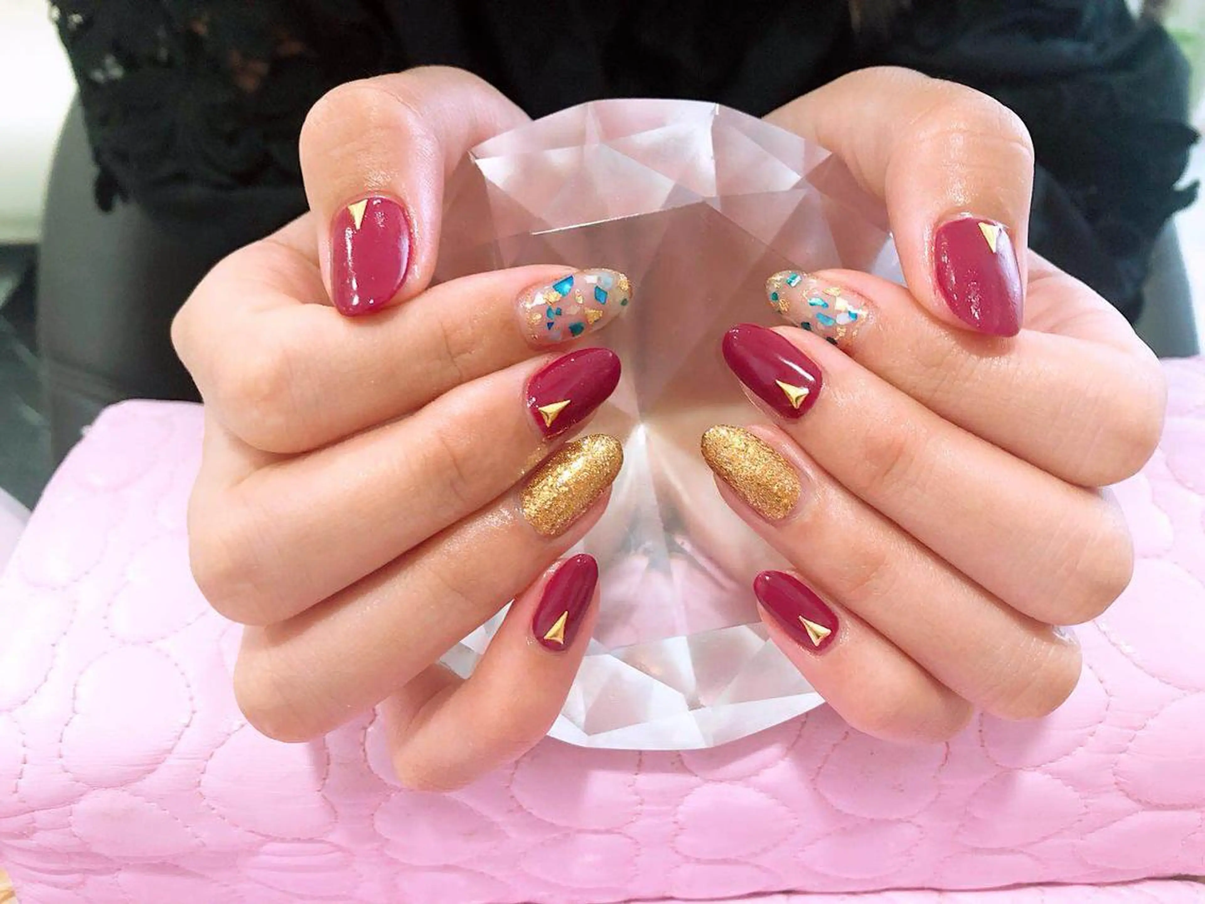 ネイル マツエク・マツパ AB マツエクネイルサロンのネイルデザイン