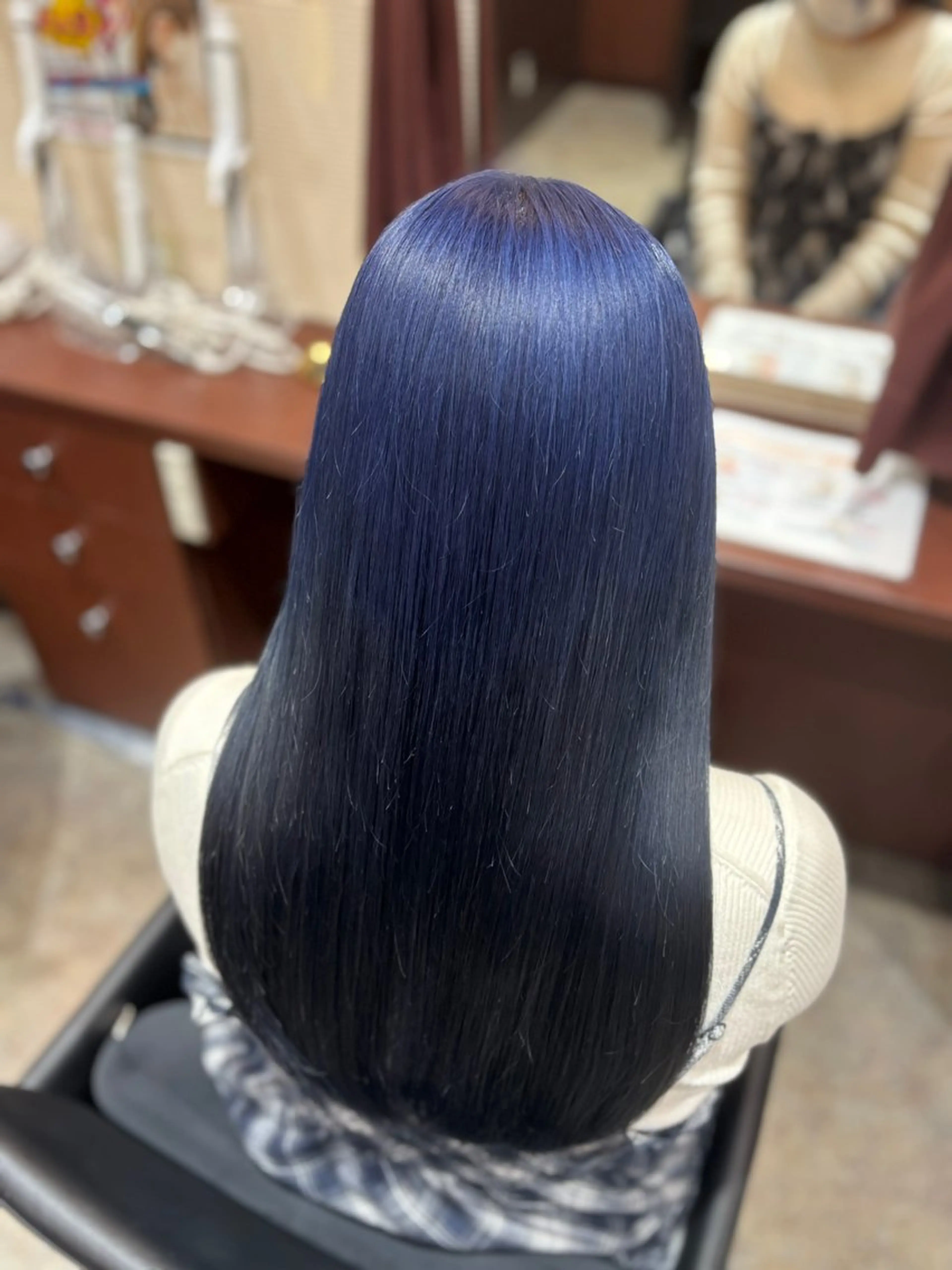 ロング カラー ブリーチ ブルーカラー ヘアカラー cure 船橋店所属・メンズヘア/艶カラー /ブリーチ/魁人のヘアスタイル