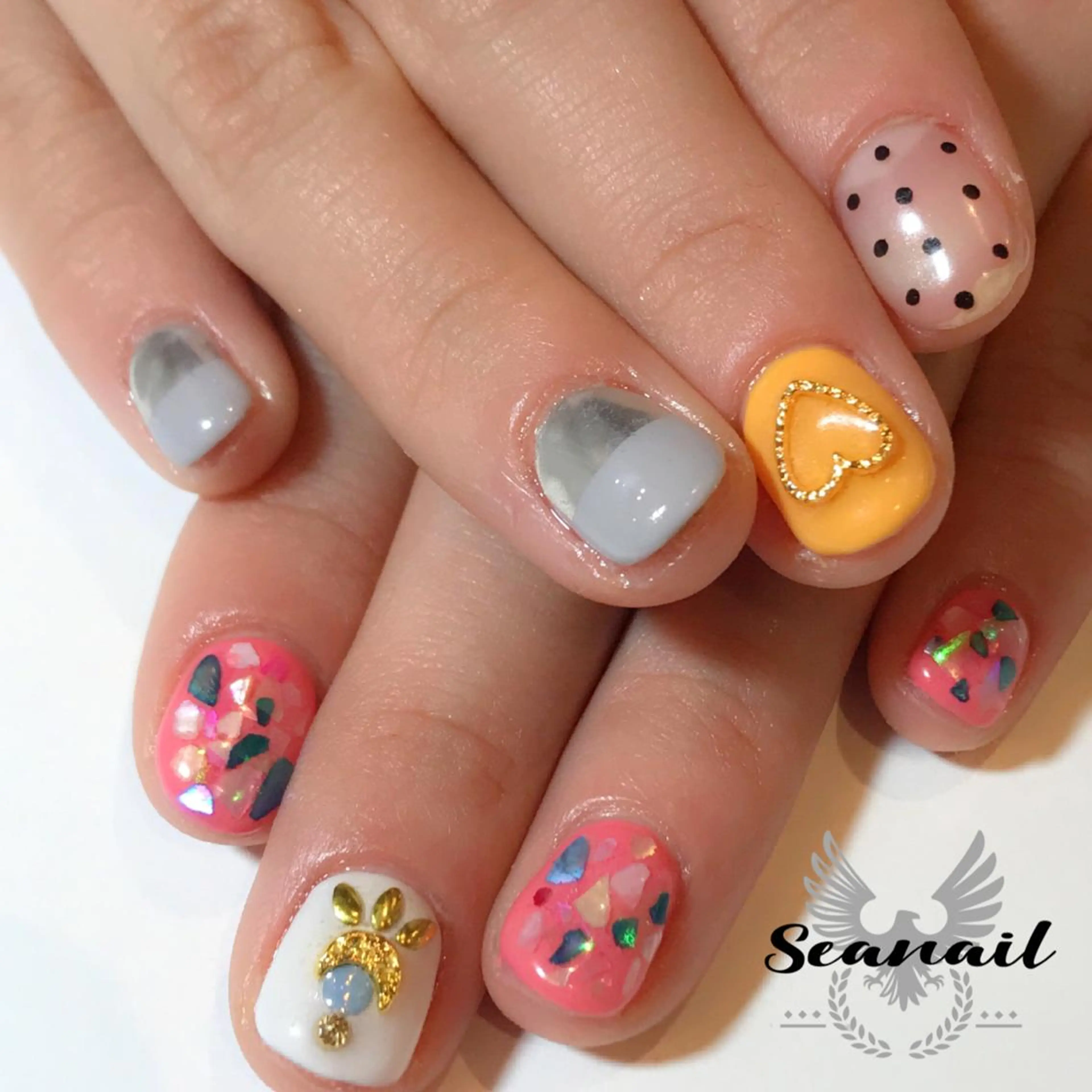 ネイル 小尾 栞のネイルデザイン