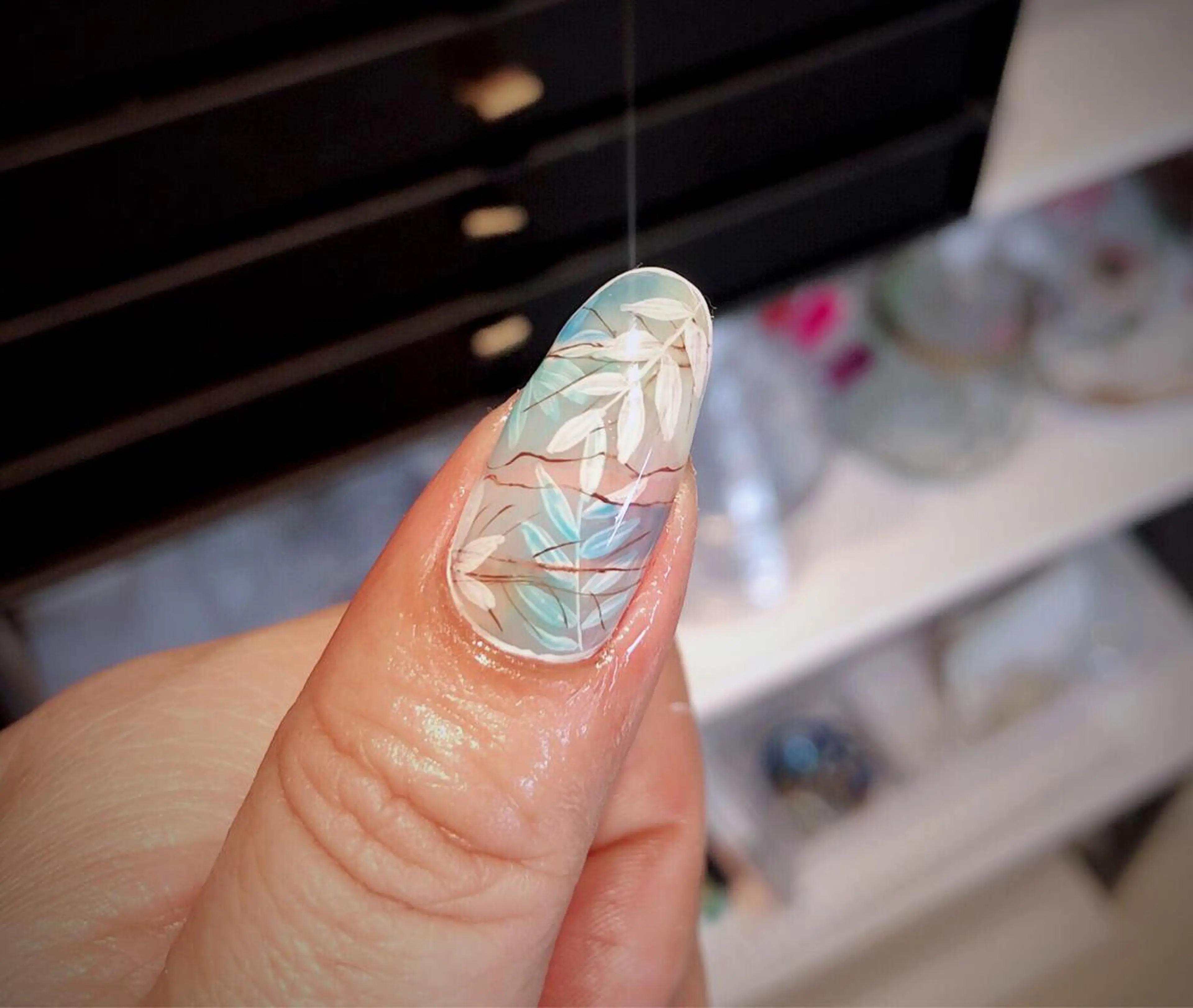 ミディアム めぐみのネイルサロン 惠のネイルデザイン