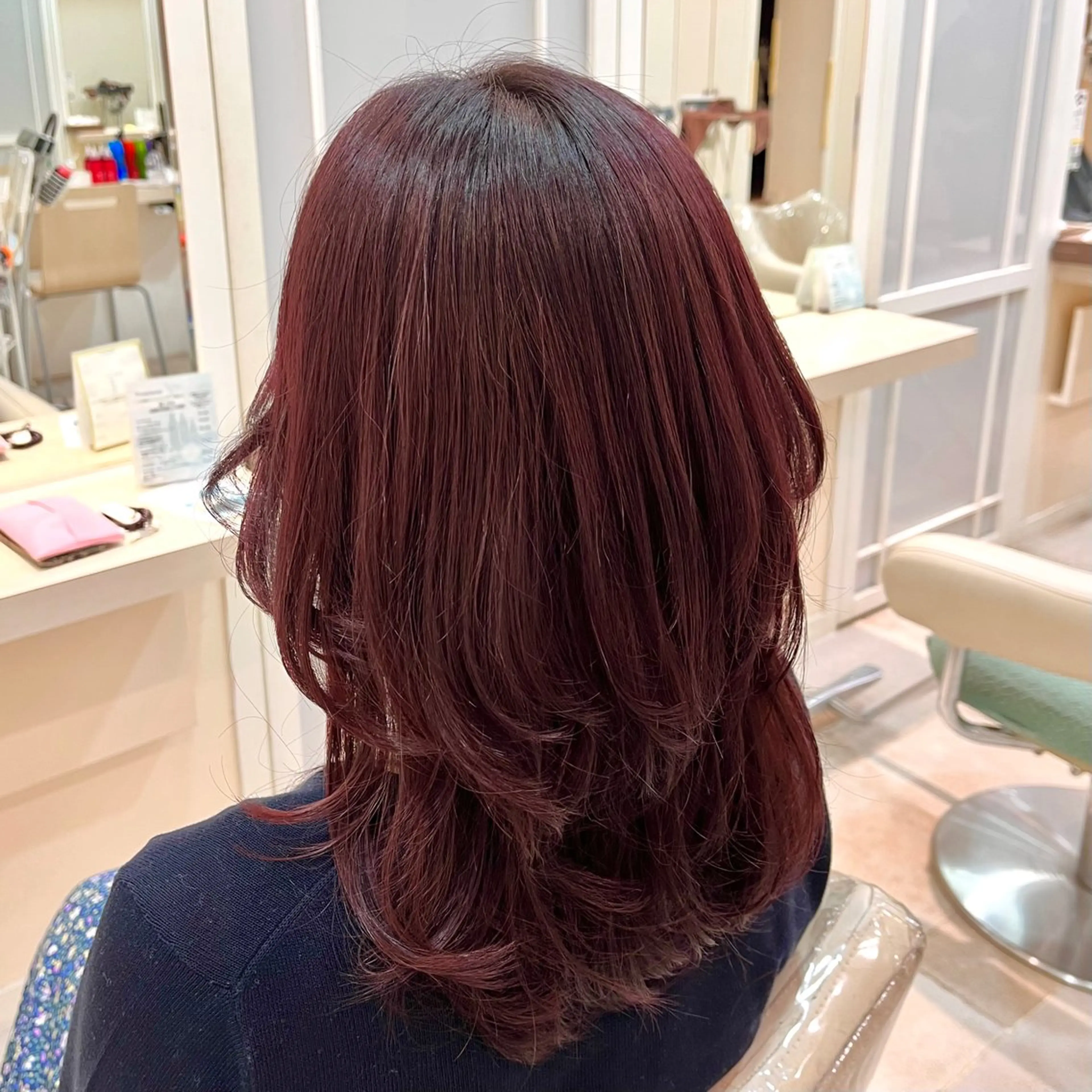 セミロング 青木 あいかのヘアスタイル